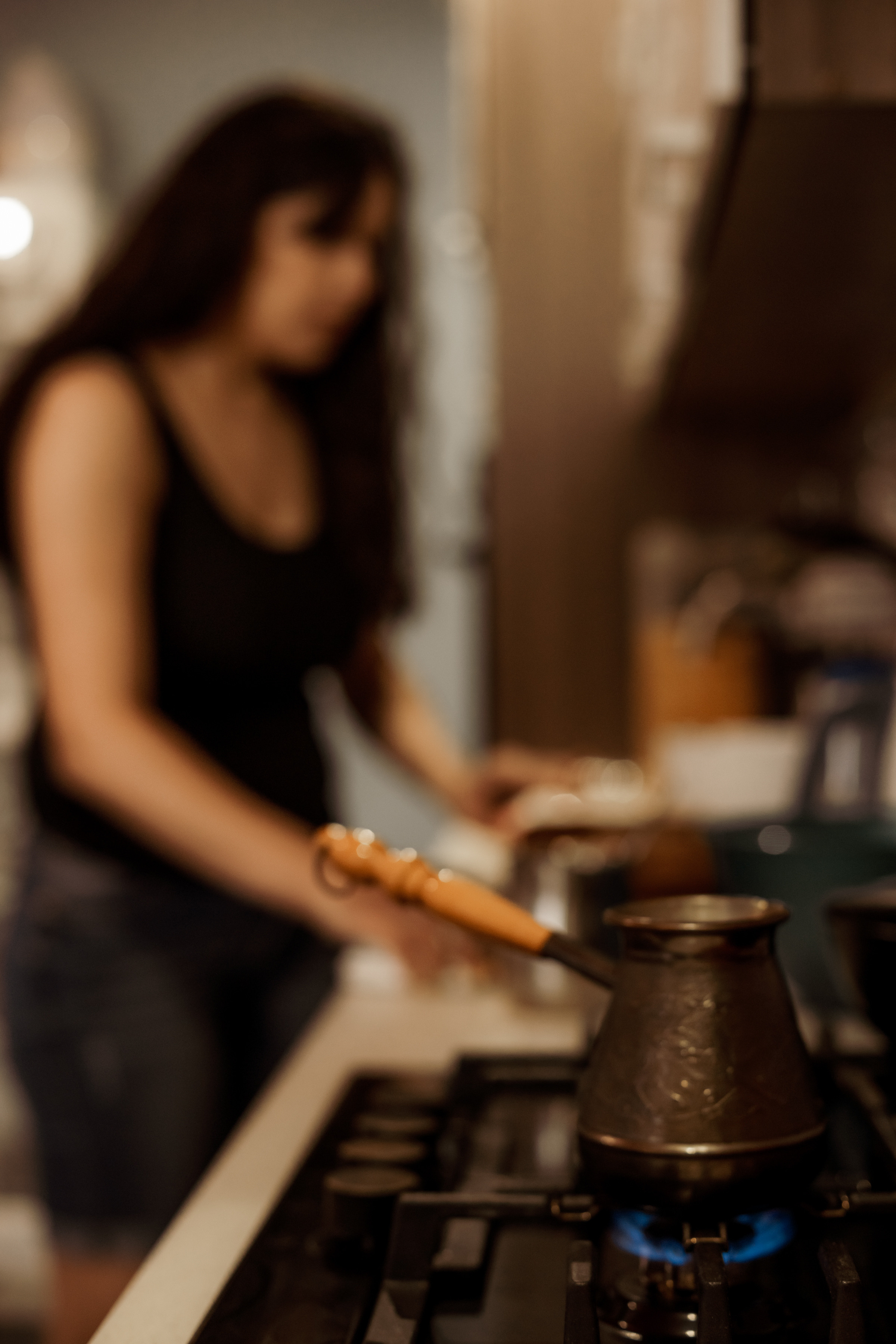 Домашняя  с новым членом семьи с маленькой дочкой. Ольга Плаксина фотограф в Саратове