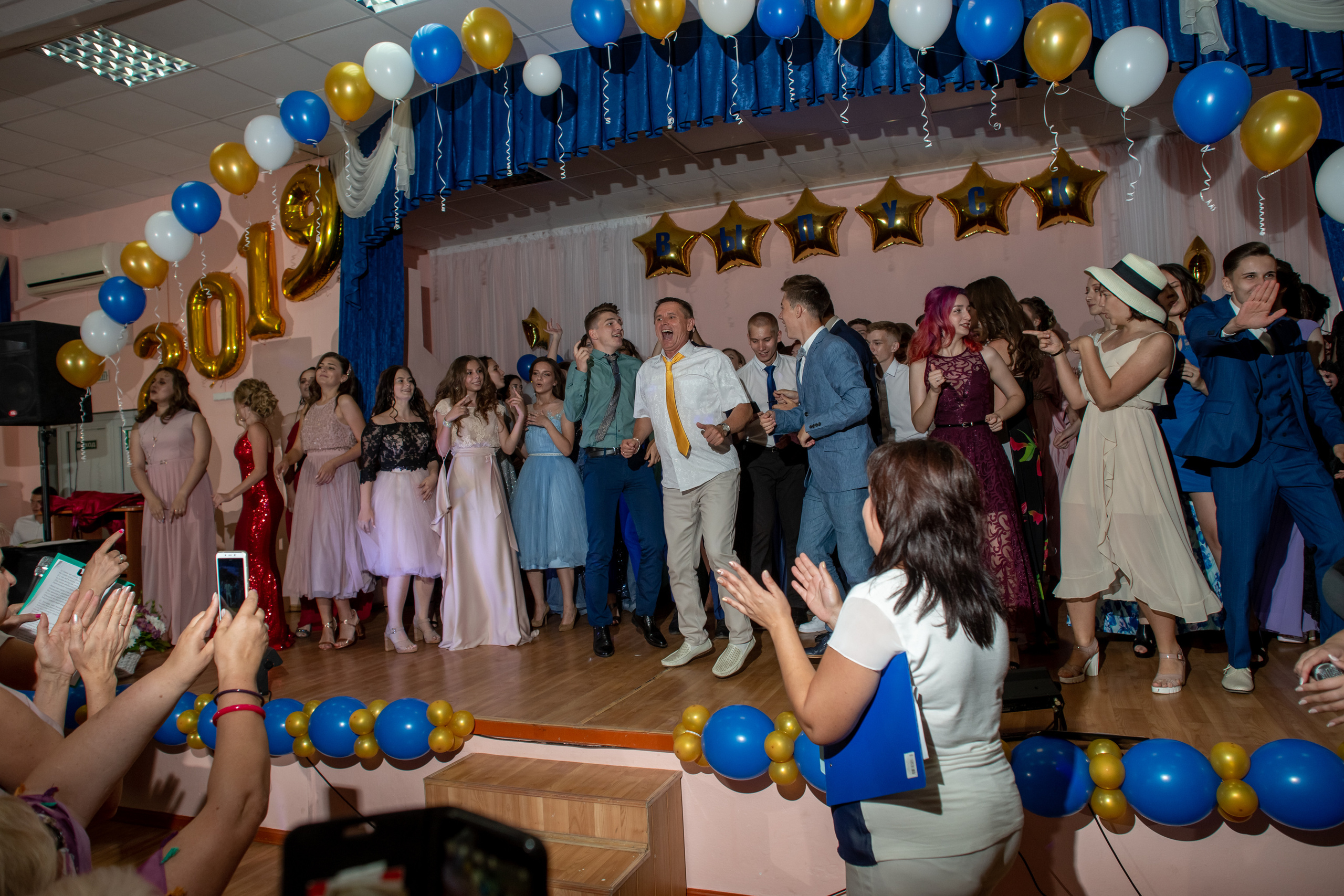 Фотосессия выпускного 2022. Ольга Плаксина фотограф в Саратове