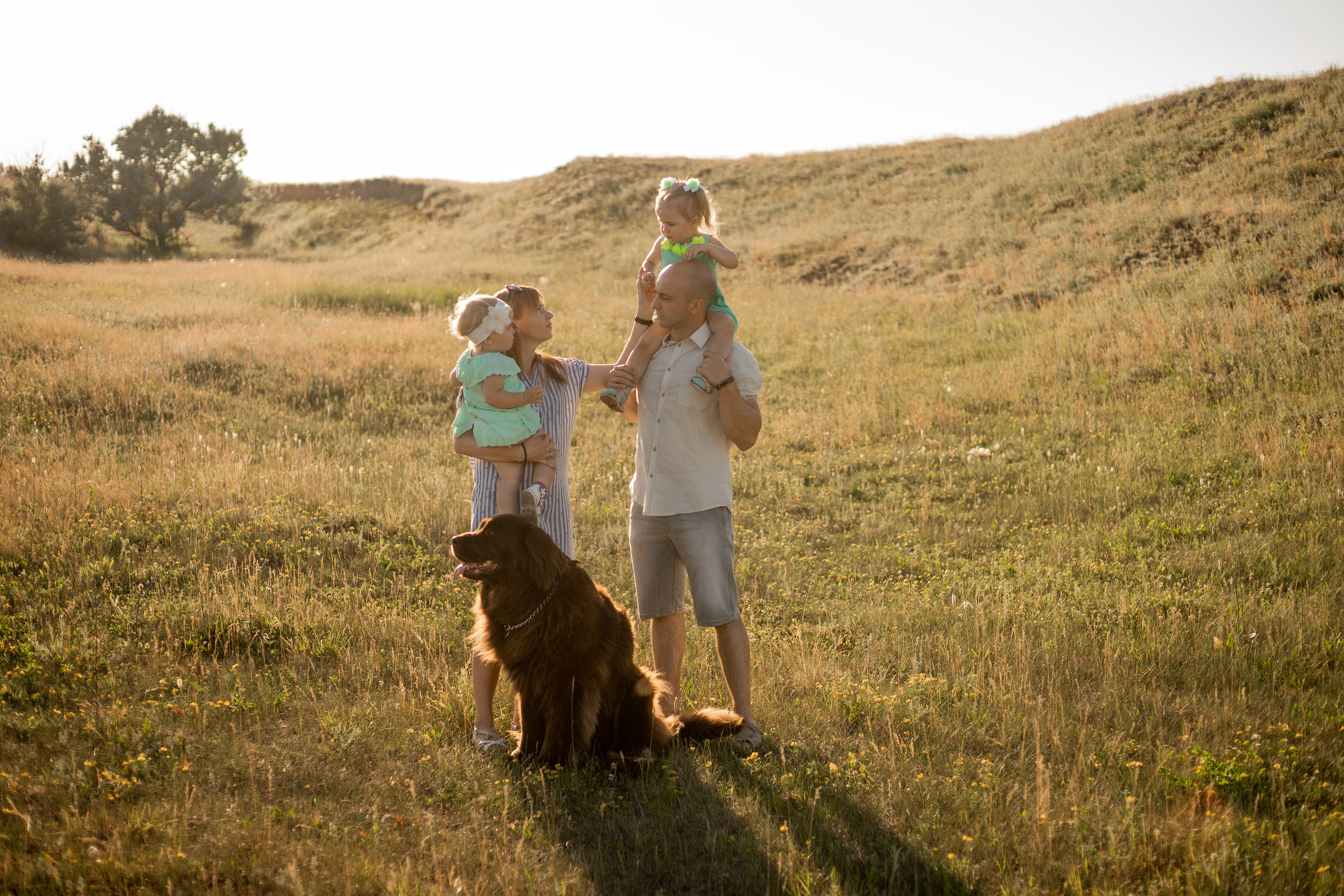 Аня, Вячеслав и дочки Соня и Лера. Ольга Плаксина фотограф в Саратове