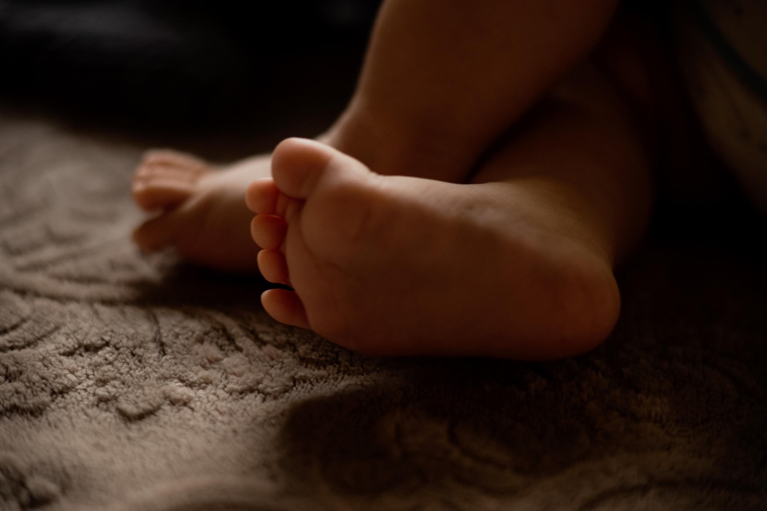 Домашняя  с новым членом семьи с маленькой дочкой. Ольга Плаксина фотограф в Саратове