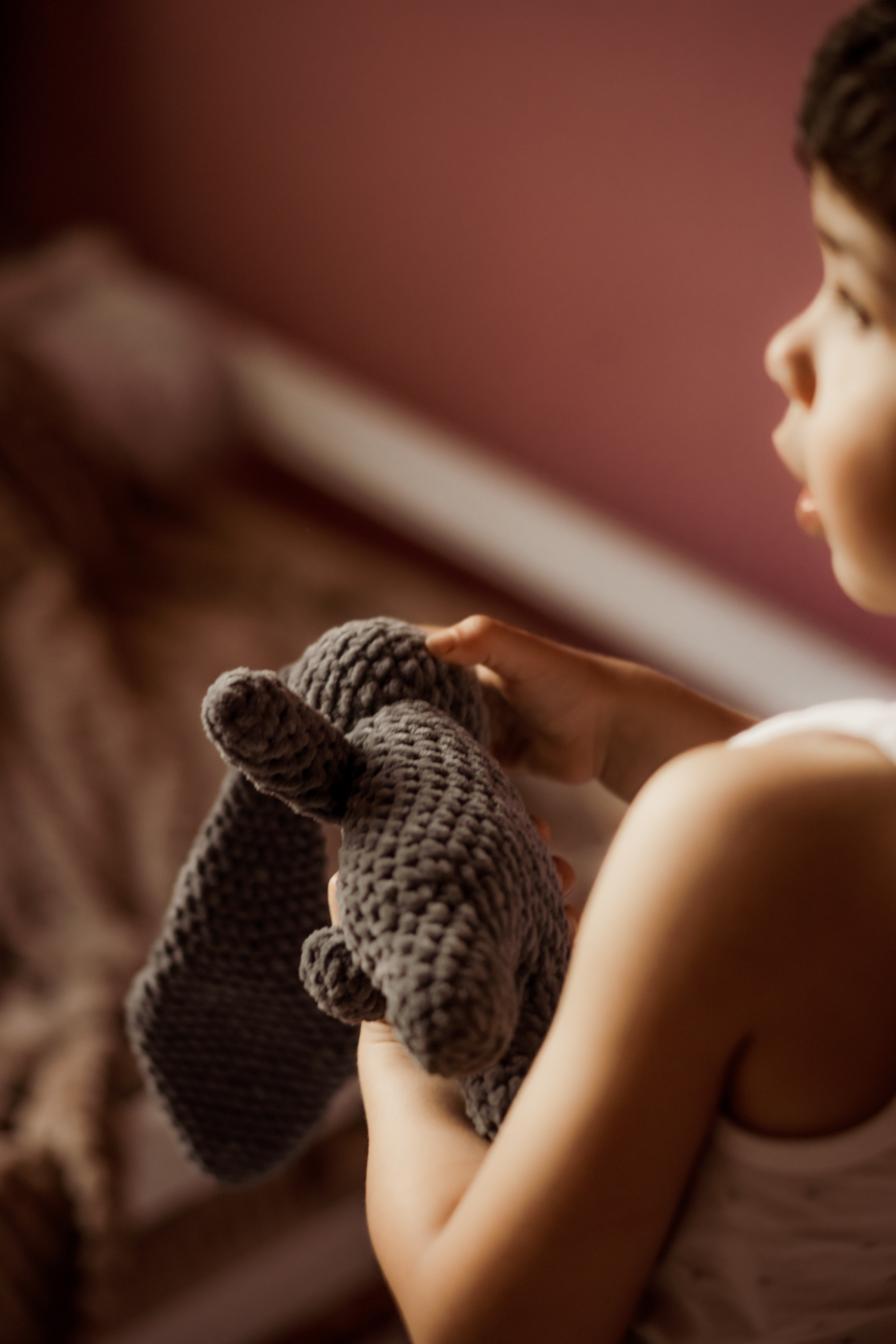 Домашняя  с новым членом семьи с маленькой дочкой. Ольга Плаксина фотограф в Саратове