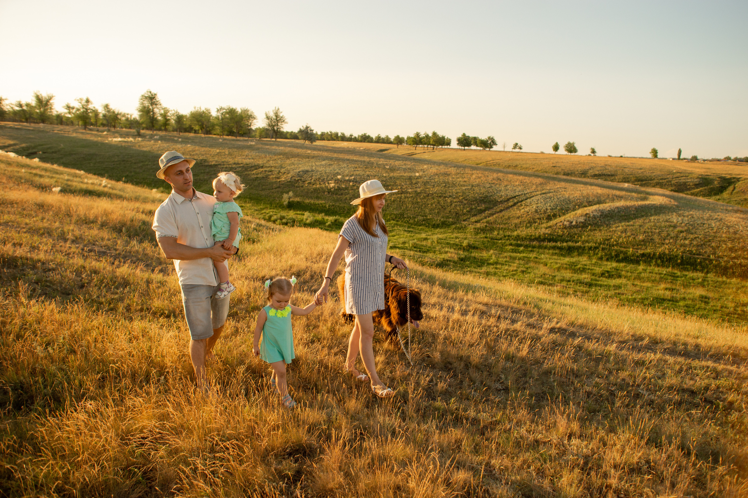 Аня, Вячеслав и дочки Соня и Лера. Ольга Плаксина фотограф в Саратове