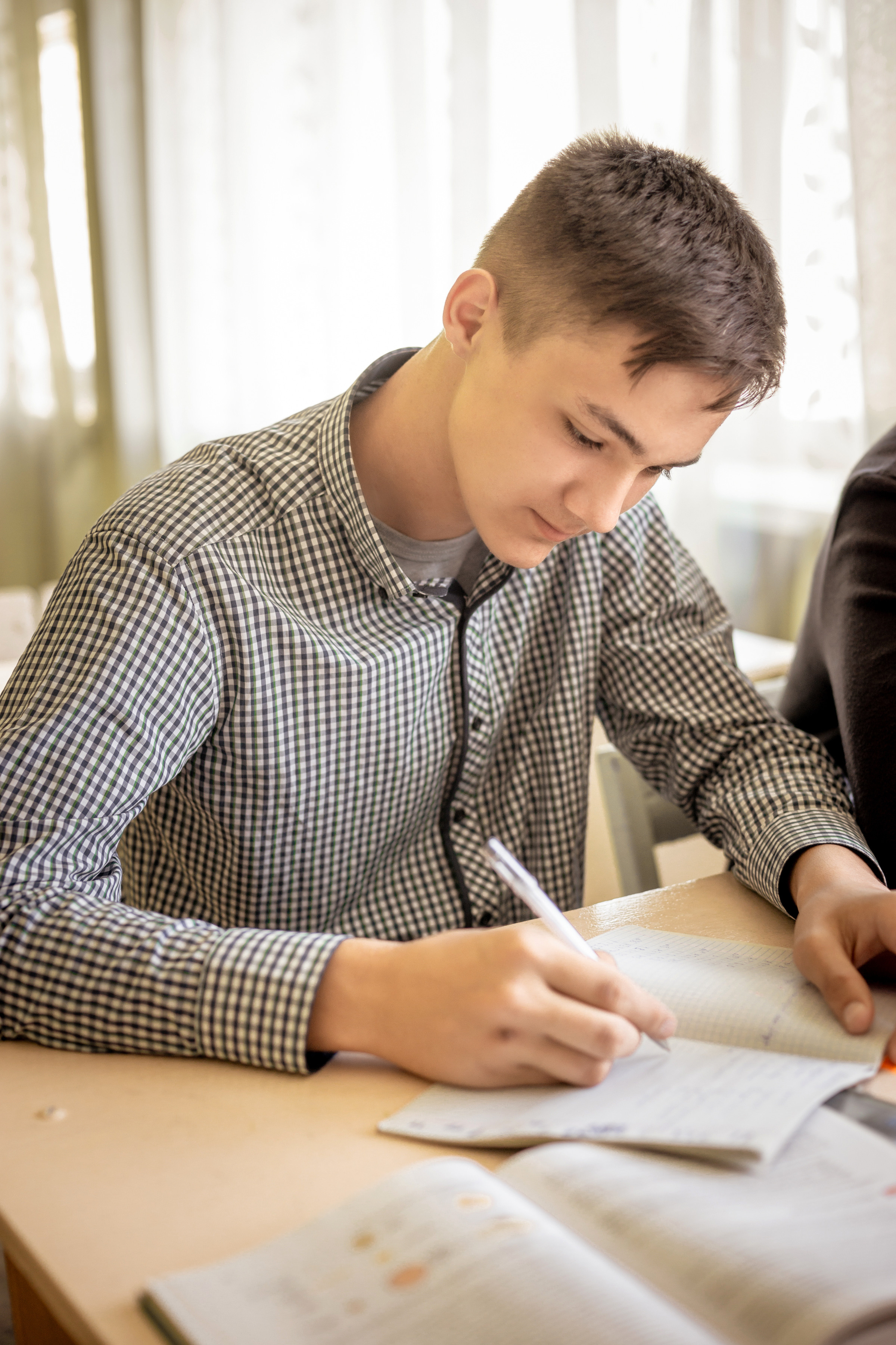 Фотосессия на выускной альбом 11 класс. Ольга Плаксина фотограф в Саратове