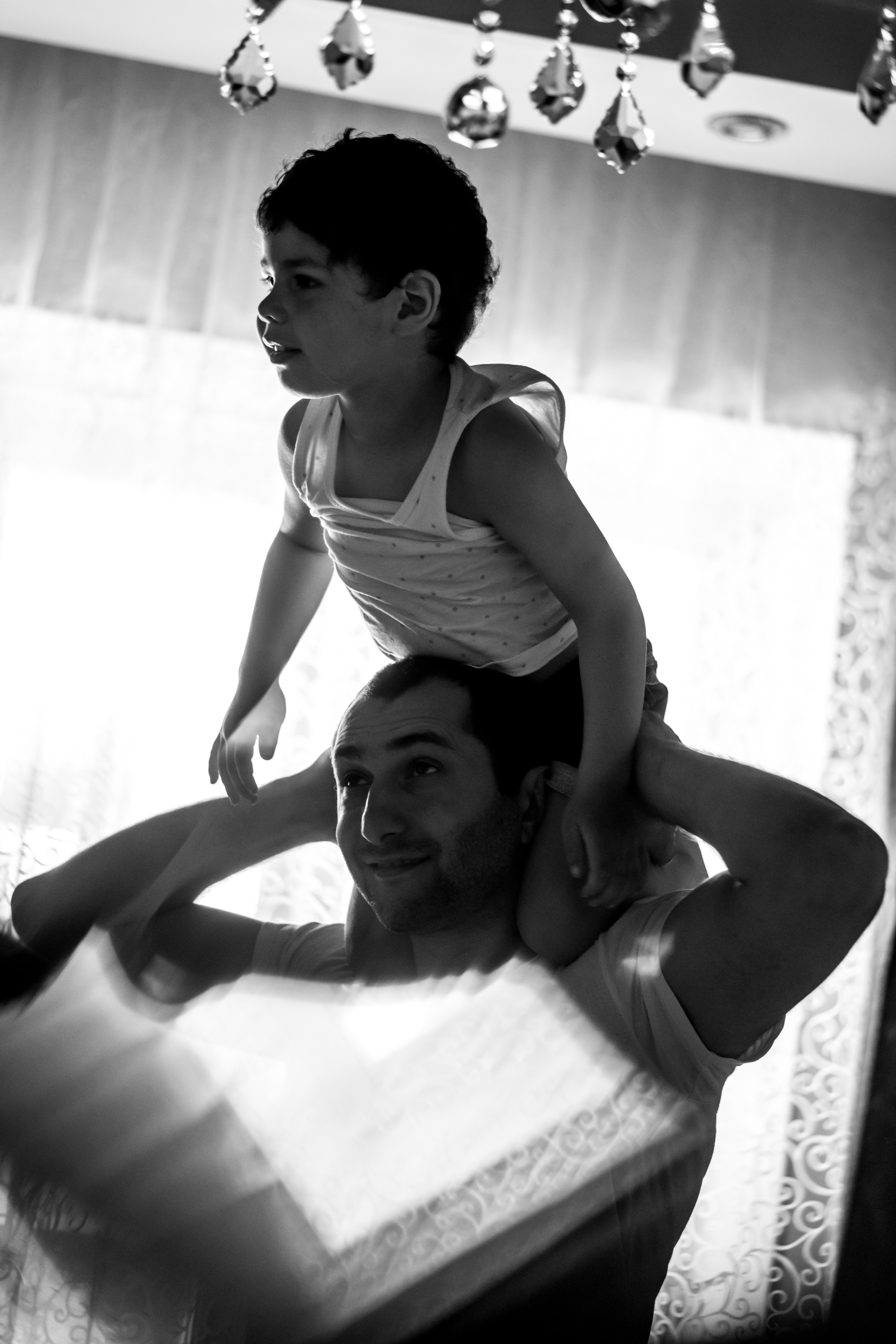 Домашняя  с новым членом семьи с маленькой дочкой. Ольга Плаксина фотограф в Саратове