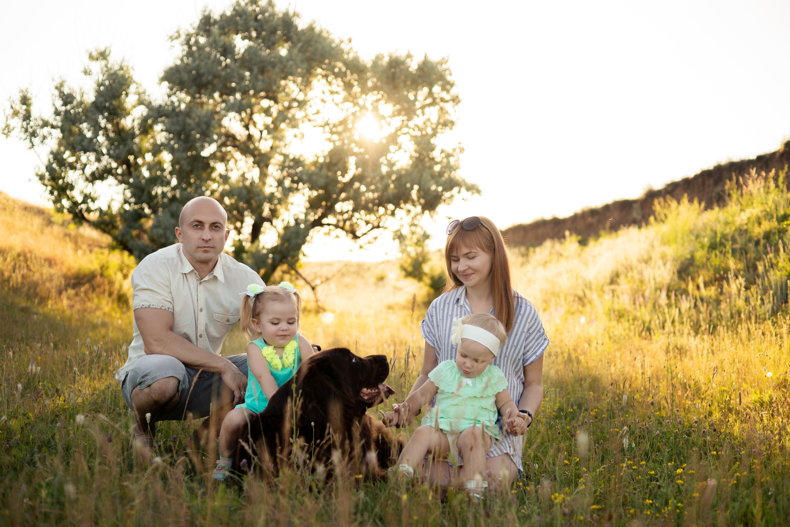 Аня, Вячеслав и дочки Соня и Лера. Ольга Плаксина фотограф в Саратове