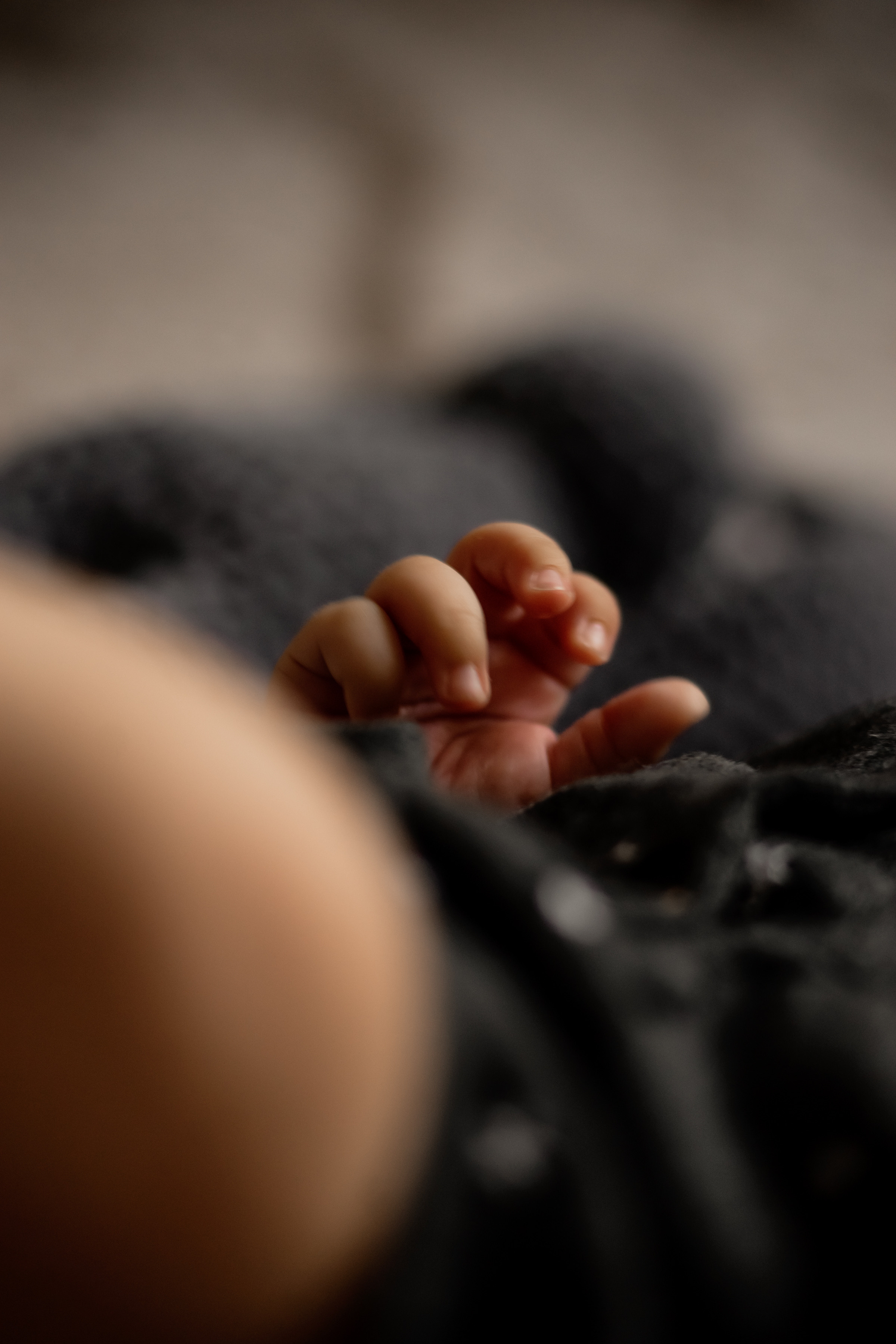 Домашняя  с новым членом семьи с маленькой дочкой. Ольга Плаксина фотограф в Саратове