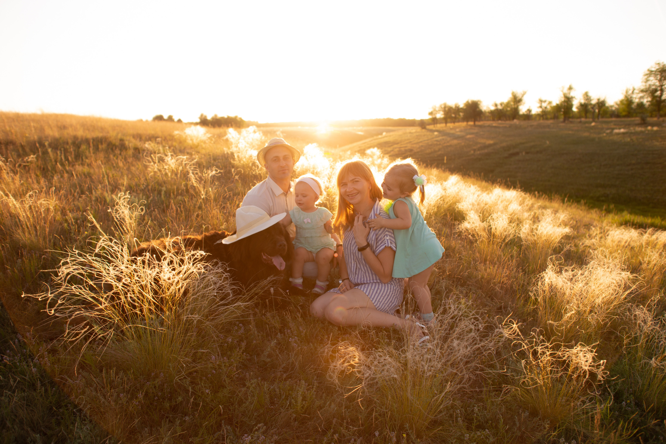 Аня, Вячеслав и дочки Соня и Лера. Ольга Плаксина фотограф в Саратове