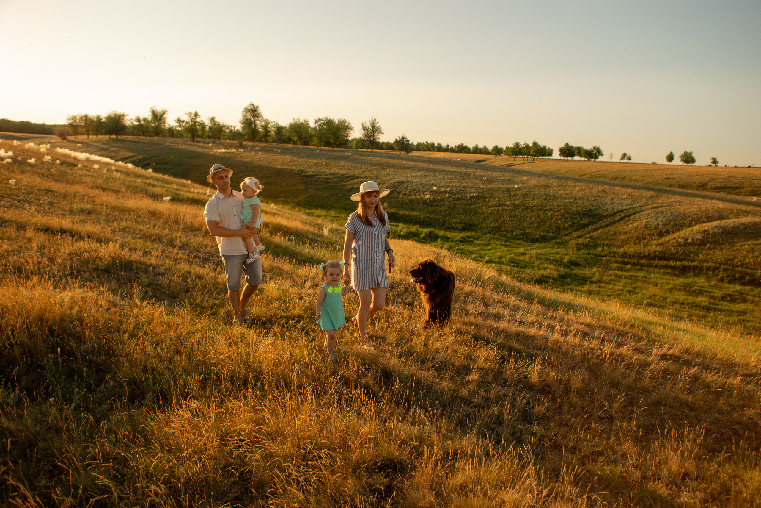 Аня, Вячеслав и дочки Соня и Лера. Ольга Плаксина фотограф в Саратове