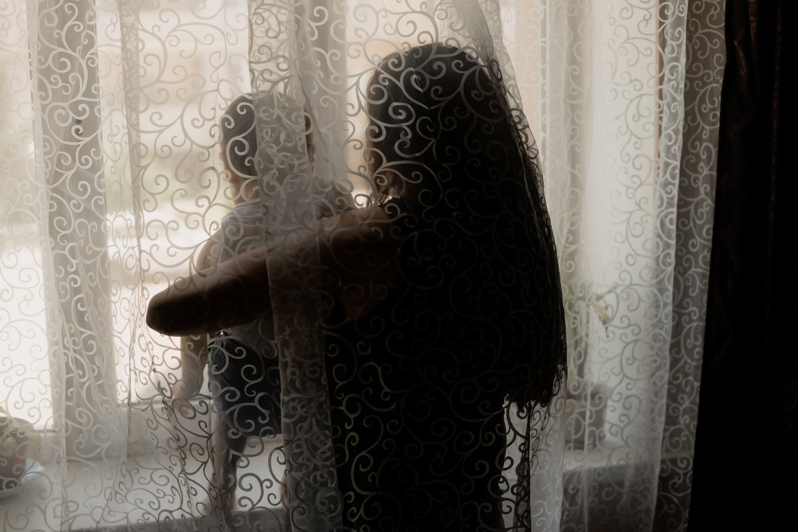 Домашняя  с новым членом семьи с маленькой дочкой. Ольга Плаксина фотограф в Саратове