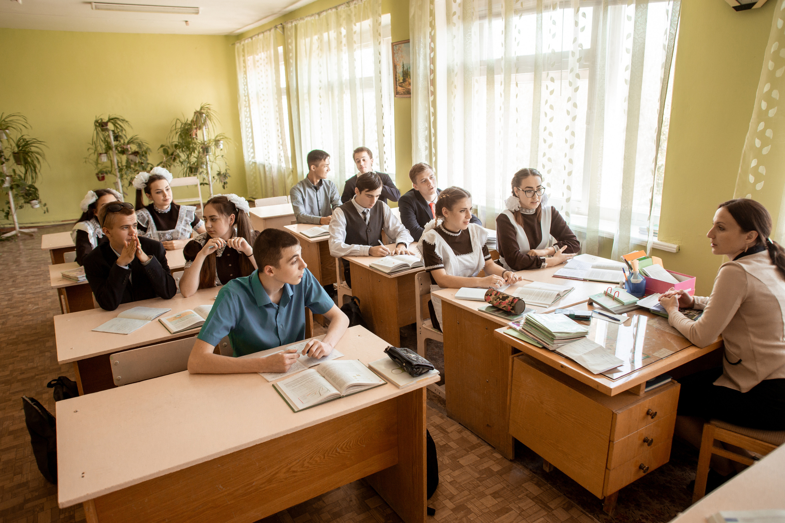 Фотосессия на выускной альбом 11 класс. Ольга Плаксина фотограф в Саратове