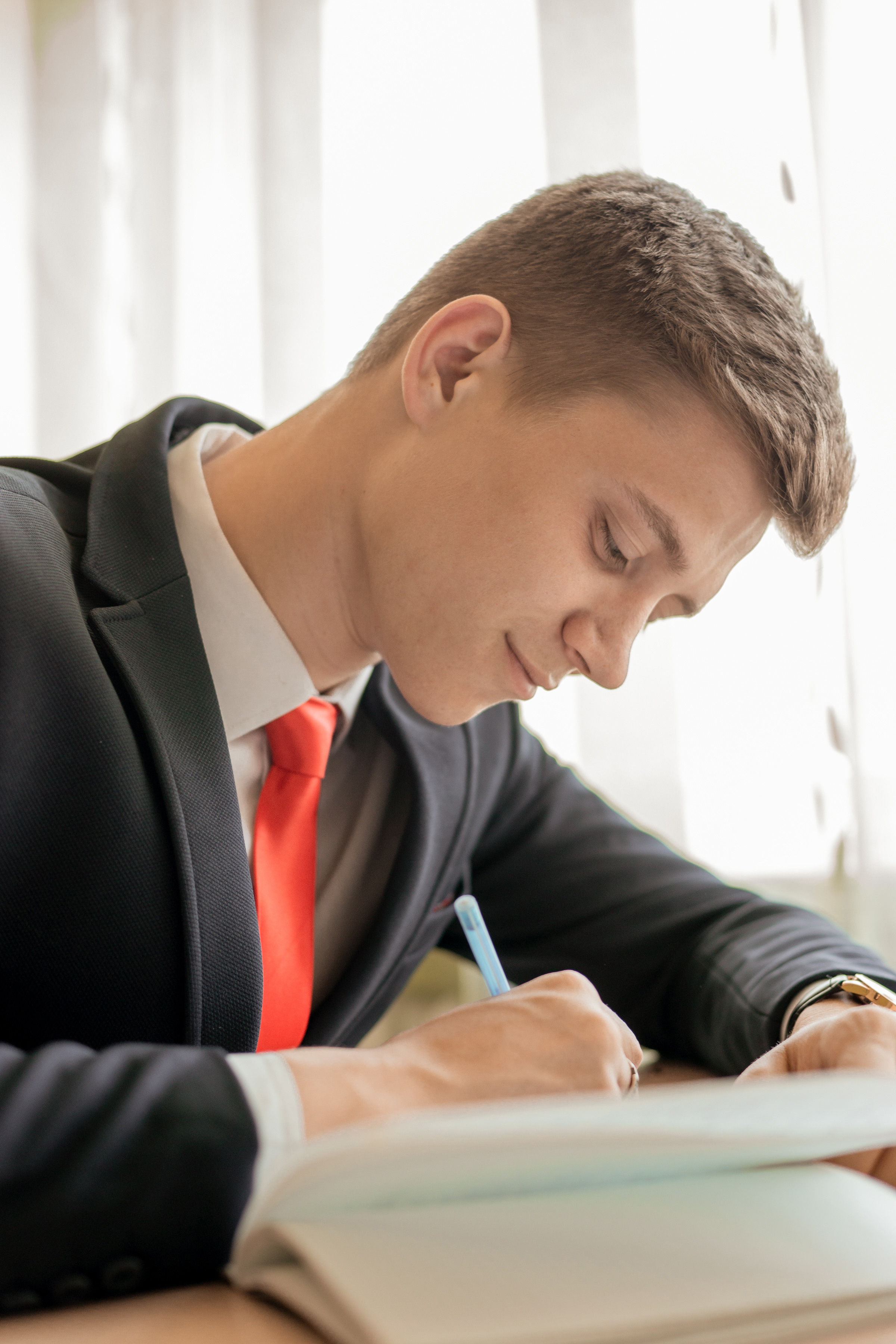 Фотосессия на выускной альбом 11 класс. Ольга Плаксина фотограф в Саратове