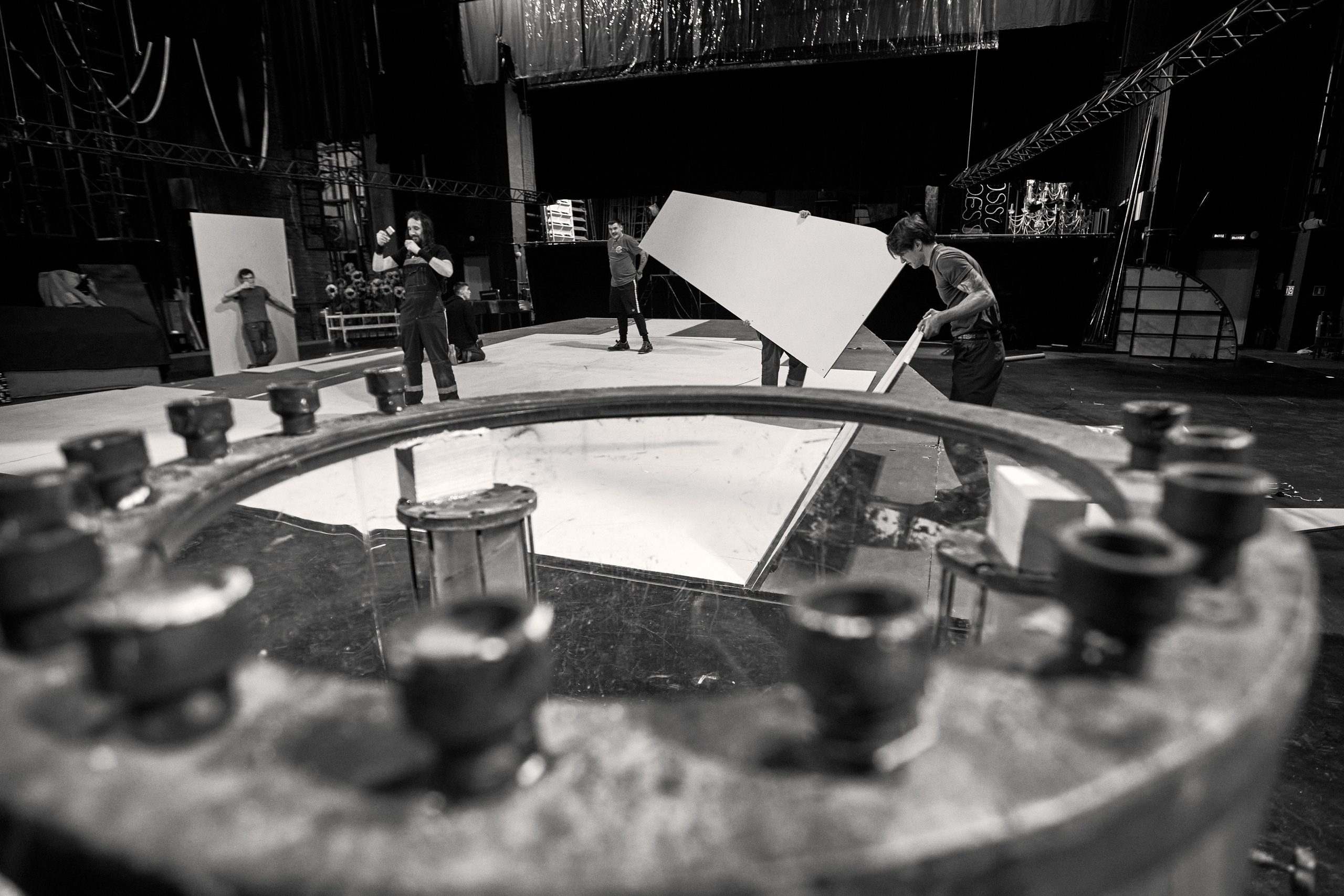 Монтаж спектакля Двойник. Фотограф Юлия Маринина