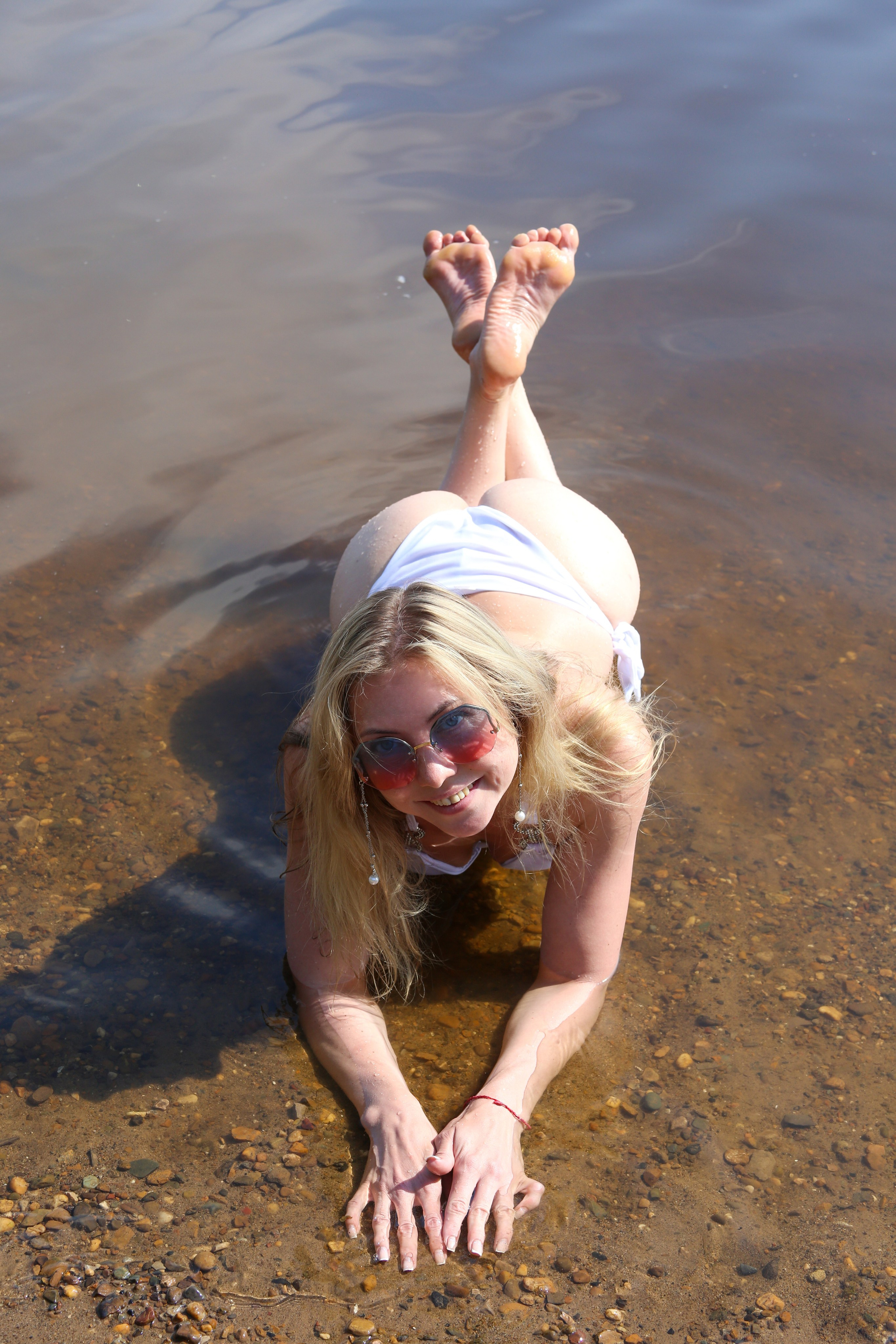 Катя на пляже. Фотограф Пермь. Фотосессия в фотостудии Перми и на свежем воздухе