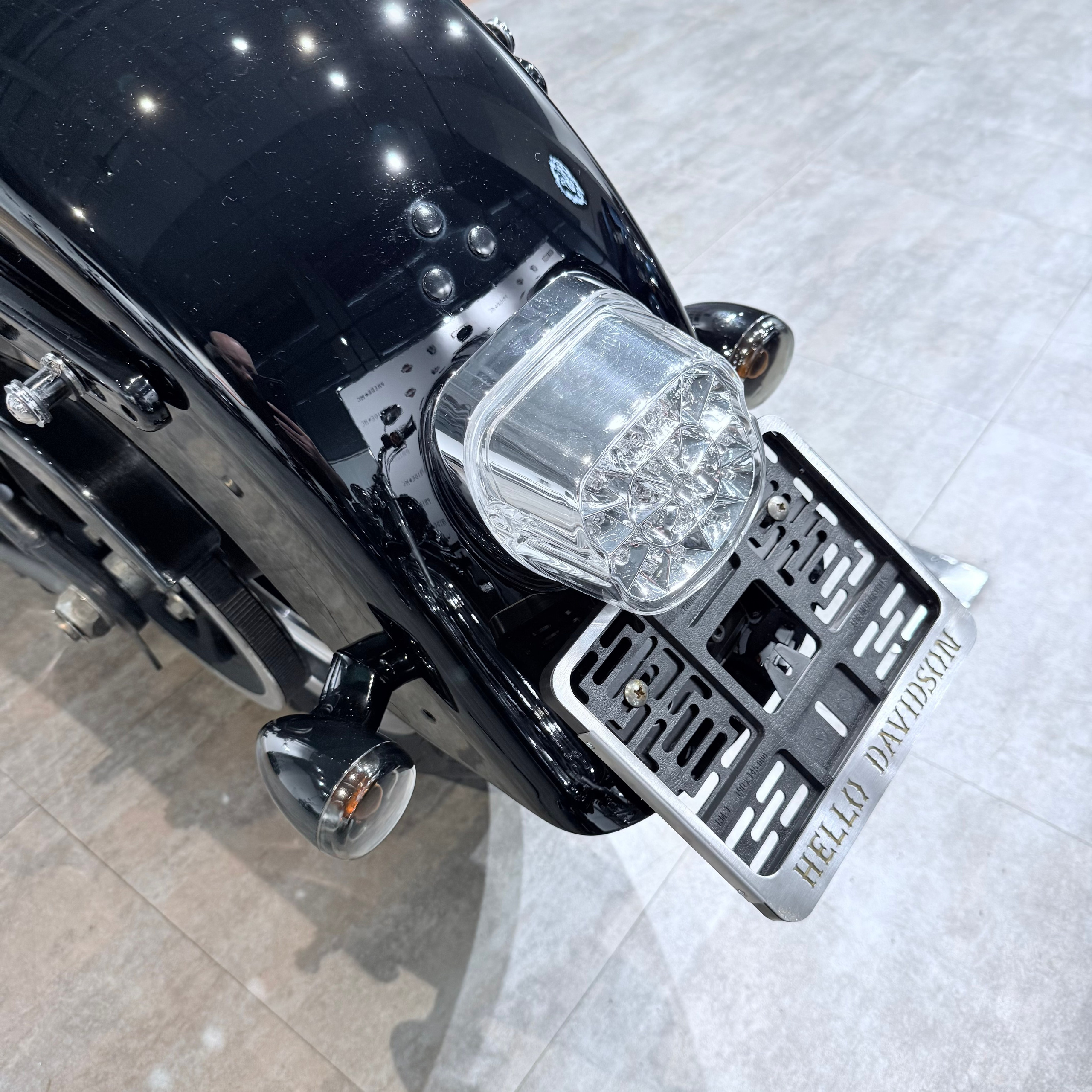 2011 Fat Boy АВS Vivd Вlаck Vanсе & Hinеs. Hello Davidson, Москва. Только хорошие мотоциклы…