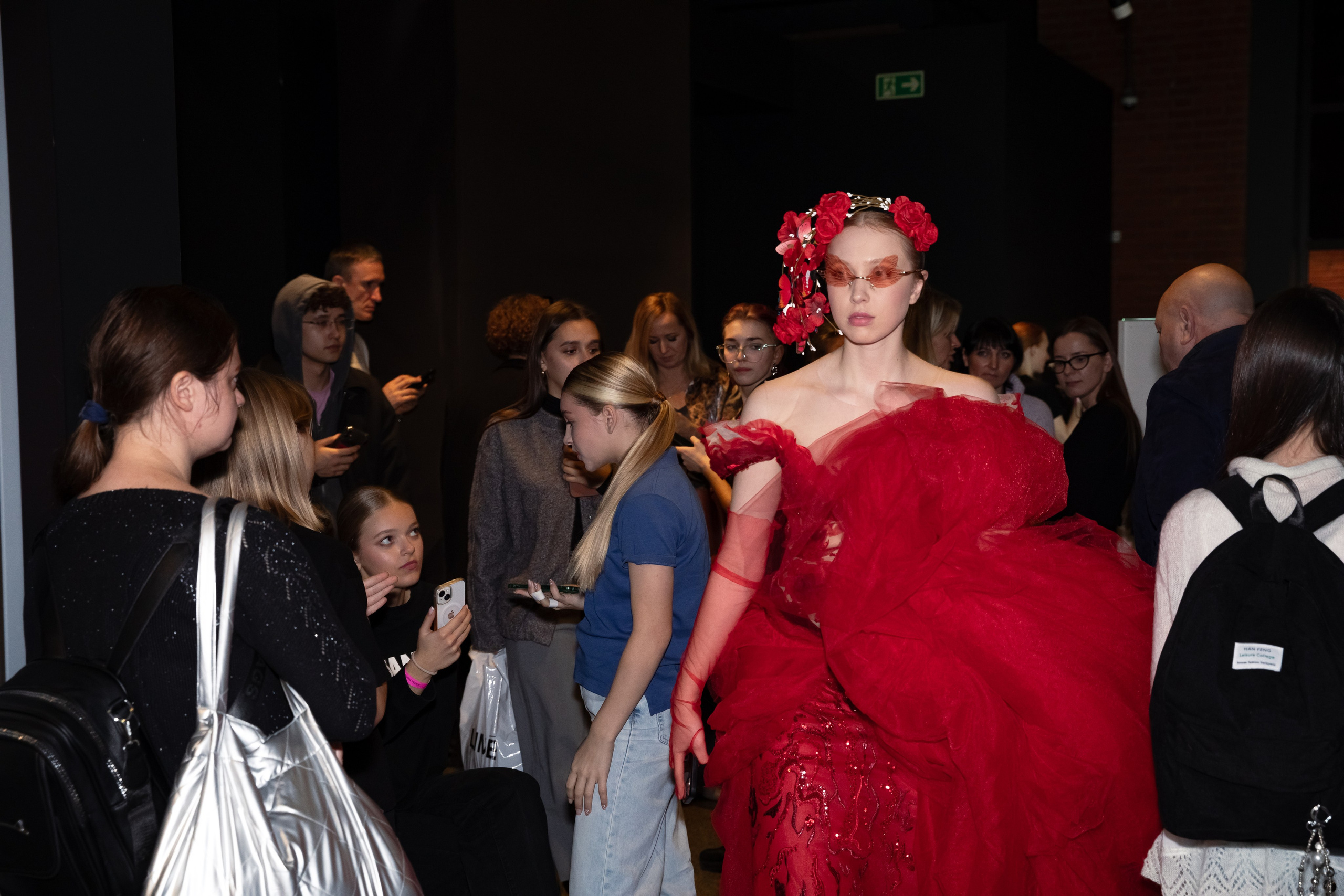 Бэкстейдж Показа | Volga Fashion Week. Фотограф брендов и бизнеса в Москве Алексей Сентюрин