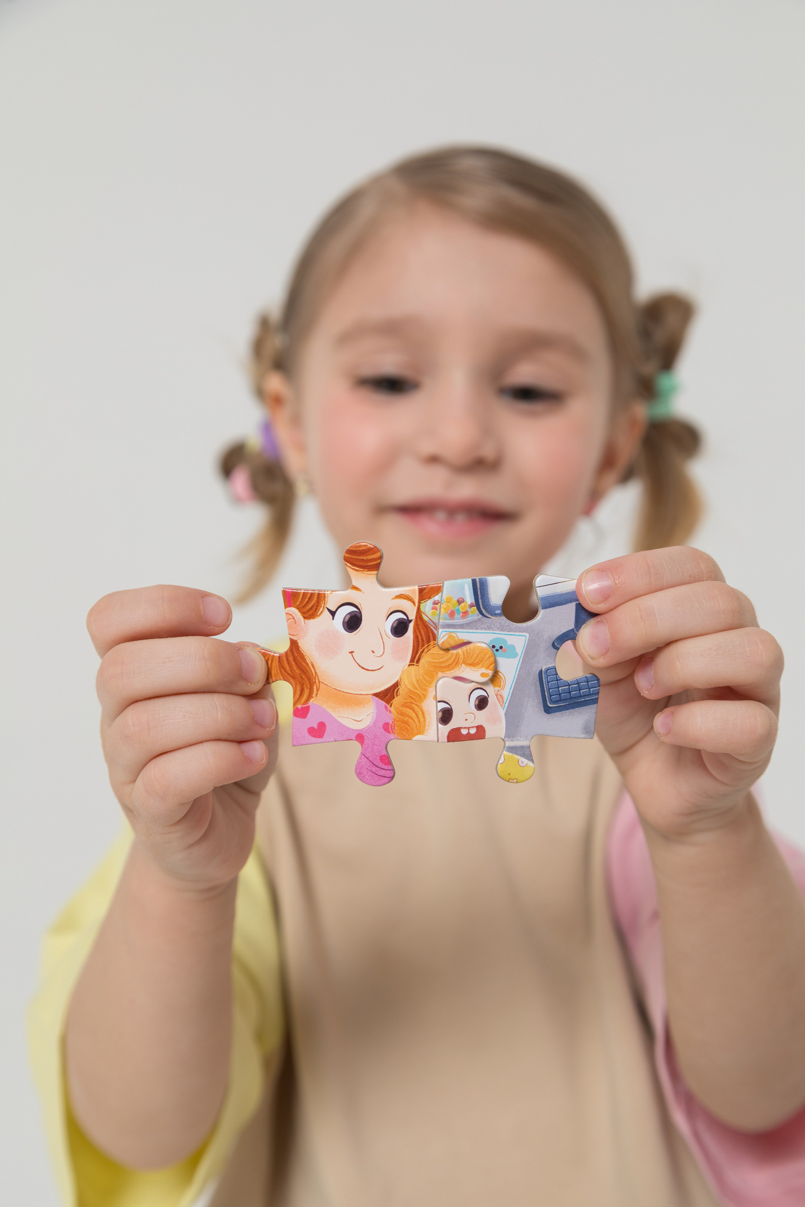 Имиджевая и каталожная съёмка для бренда детских пазлов. Детский и контент фотограф Надя Волкова Санкт-Петербург