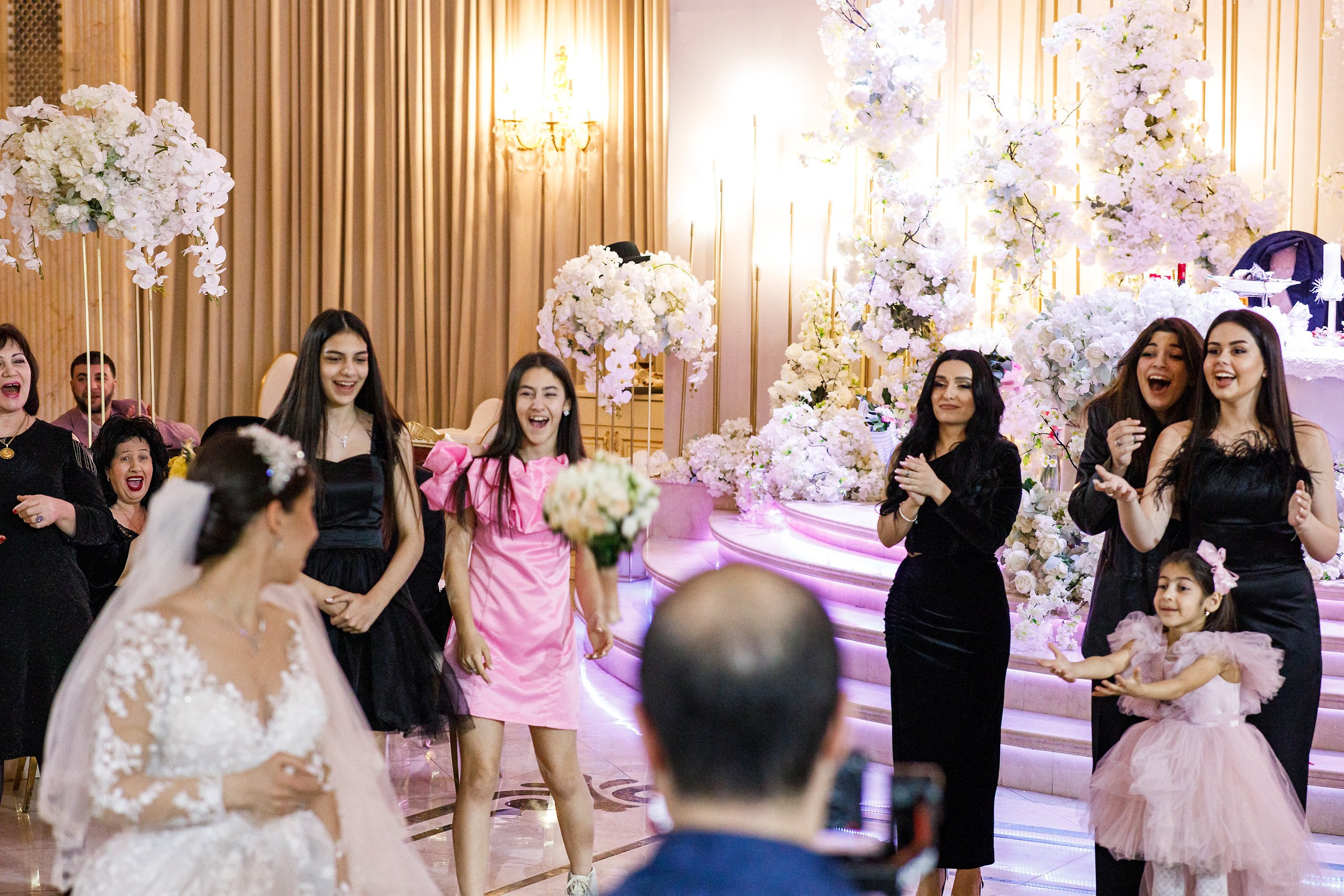 Карен и Анаит. Свадебные фотографы в Москве: Денис и Елена Пройдовы