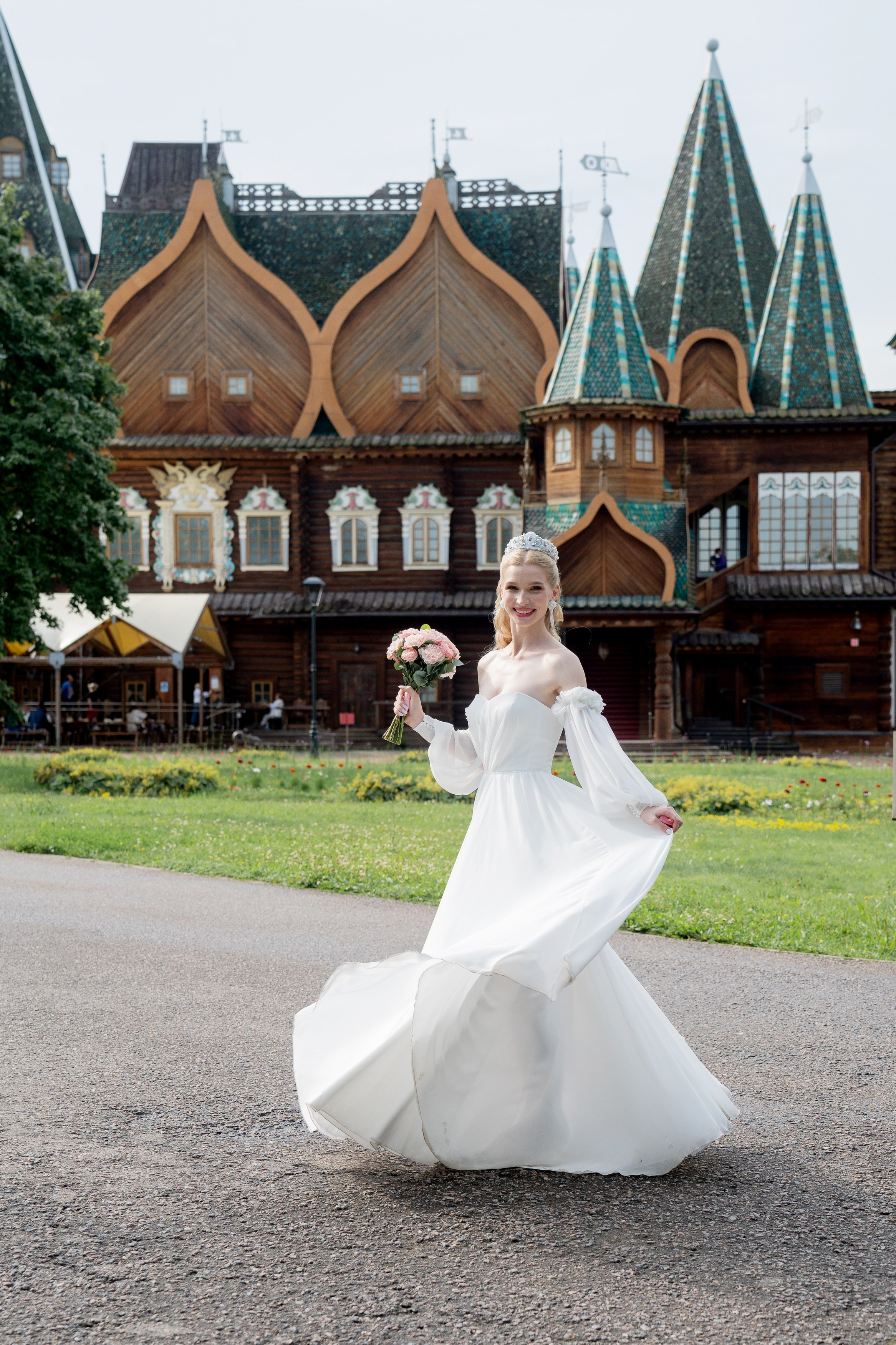 Роспись в Коломенском. Портретный фотограф Олеся Владимирова в Москве