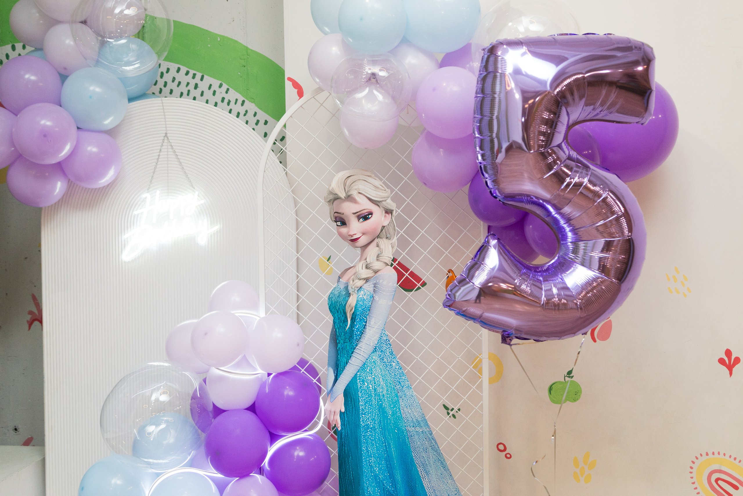 День рождения Валерии в Avocado Friends, 5 лет. Детский и контент фотограф Надя Волкова Санкт-Петербург