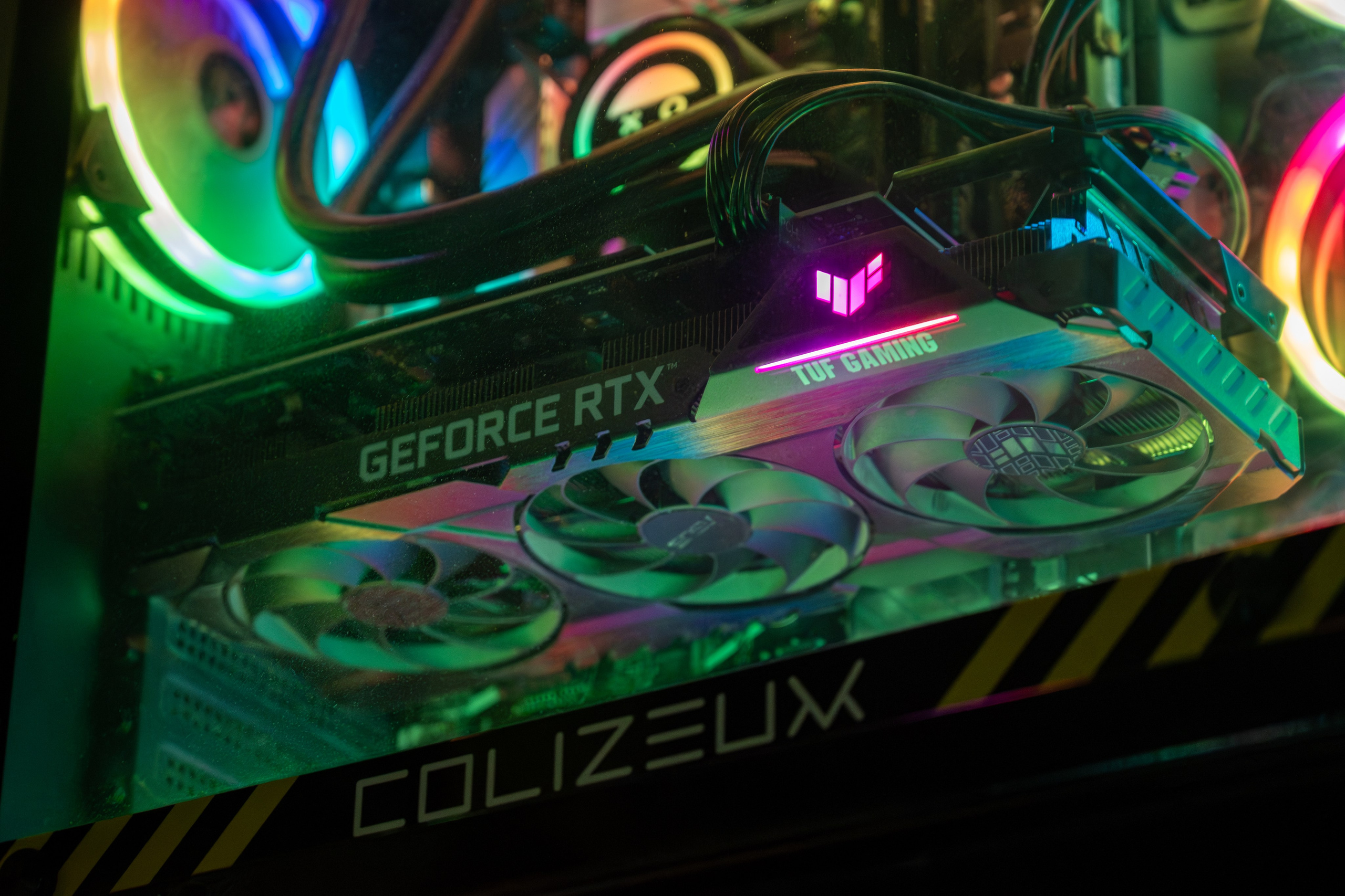 Репортаж в киберспортивном клубе Kolizeum. Фотограф мероприятий в Москве