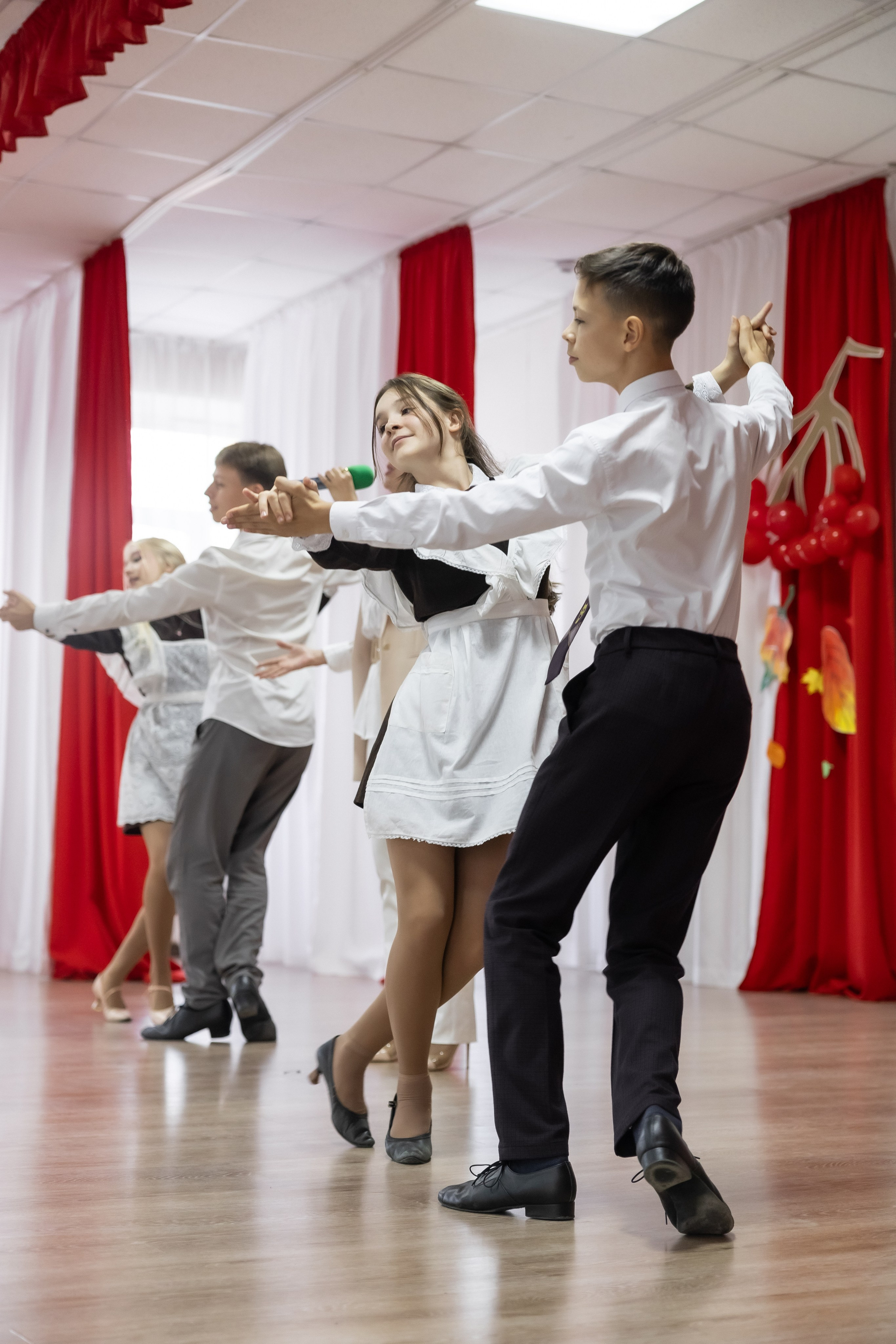 День учителя. Школа 31. Октябрь 2024. Свадебный и Семейный фотограф г. Ижевск Гульназ Солдатова. Гульназ фото