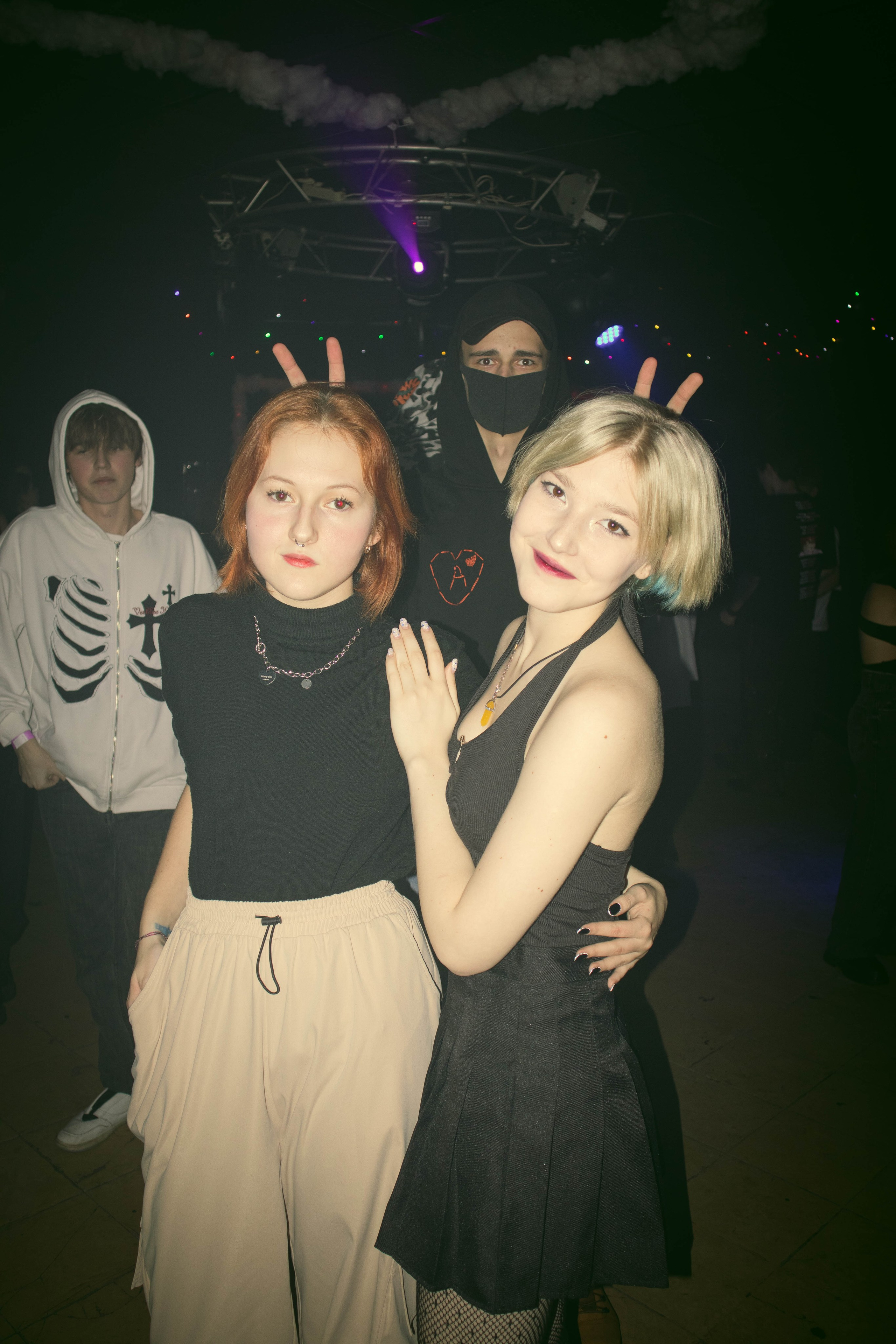 MOSHPIT. Фотограф и видеограф в Бугульме Аня Трутнева