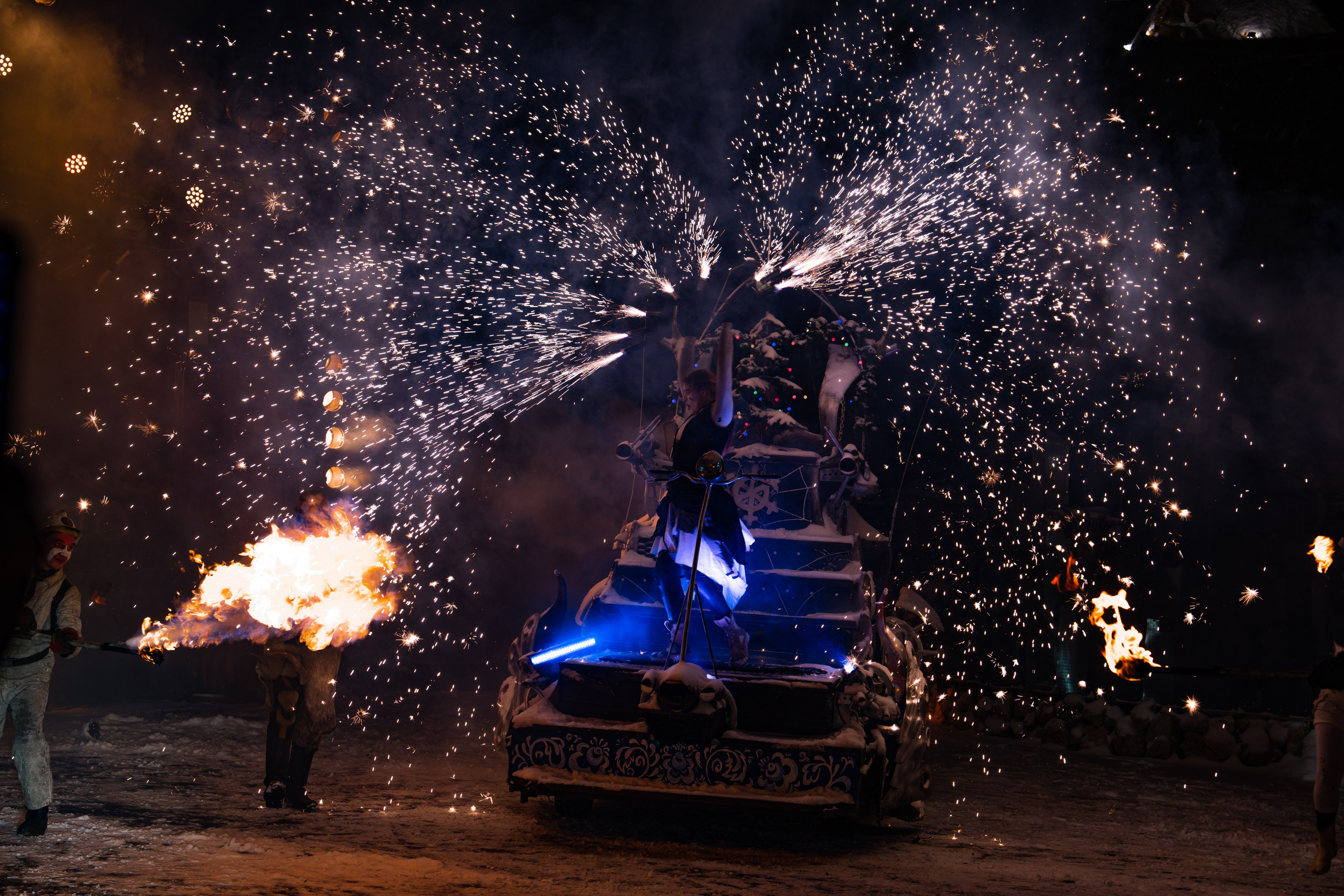 Новогодняя сказка в Байк Центре «Ночные Волки». Крамер Юлиана детский и семейный фотограф