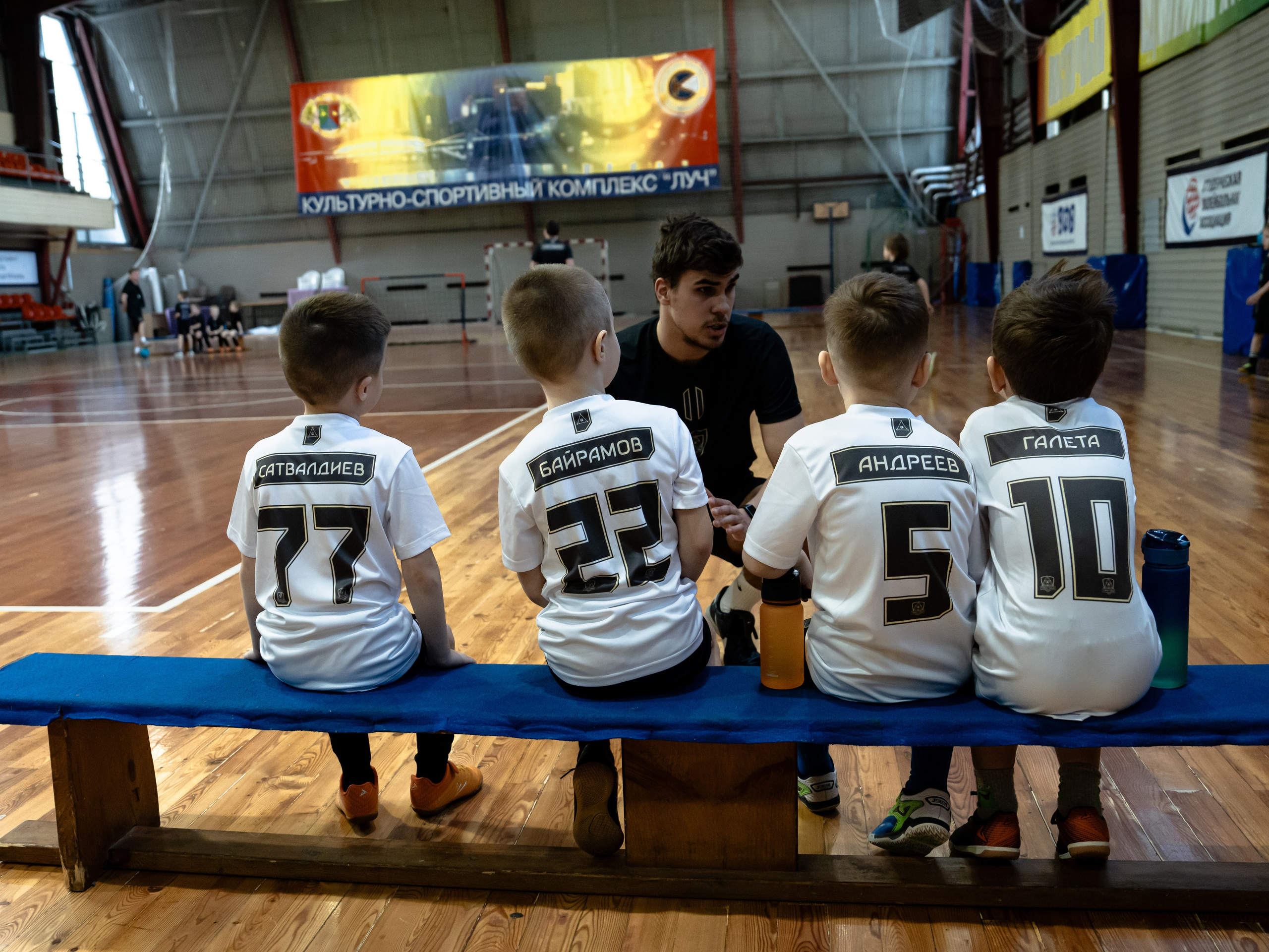 Тики-Така Противостояние 2025. Крамер Юлиана детский и семейный фотограф