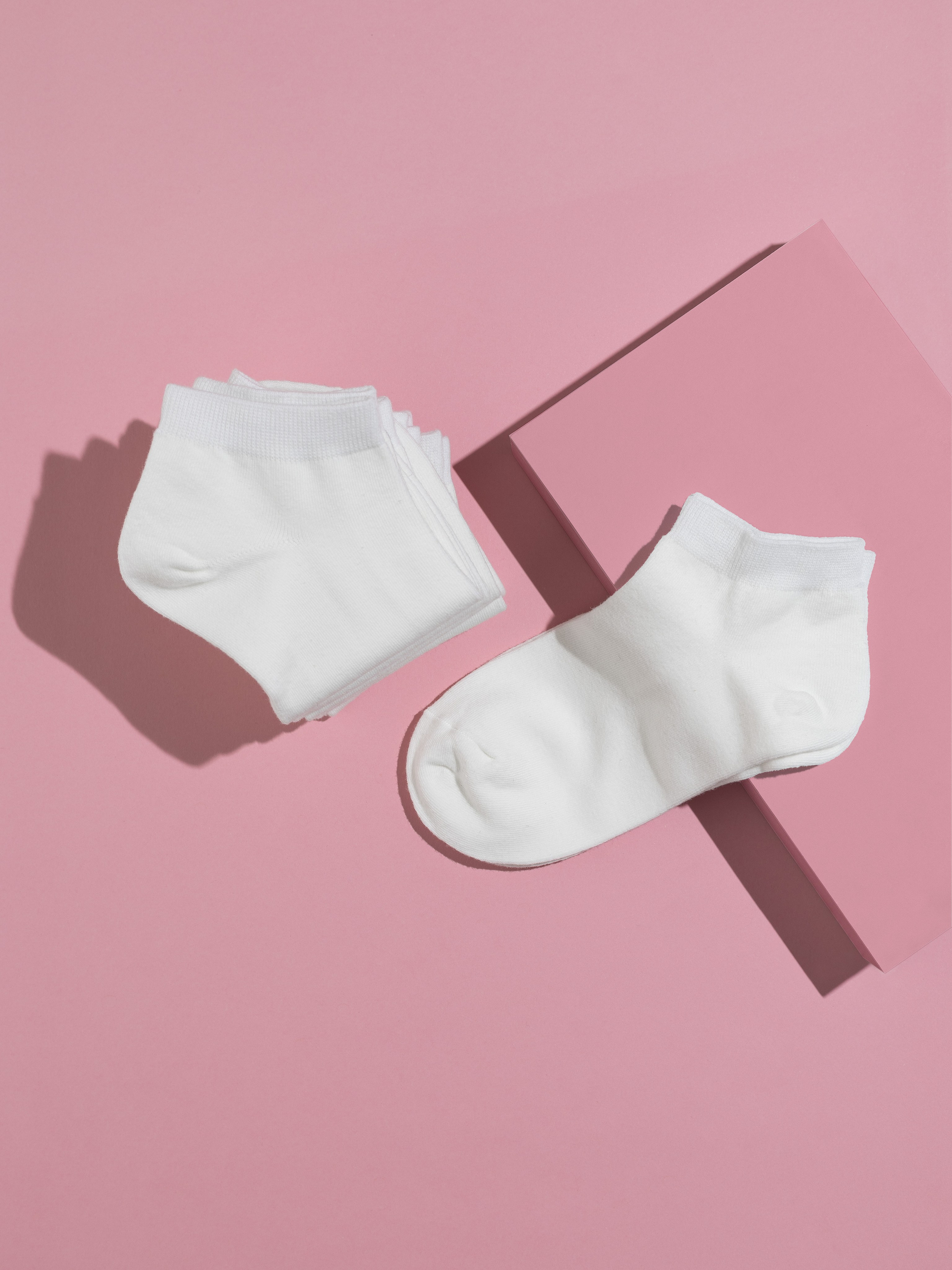 Носки. Предметный фотограф Северова Екатерина | Профессиональная предметная съёмка фото и видео в Санкт-Петербурге