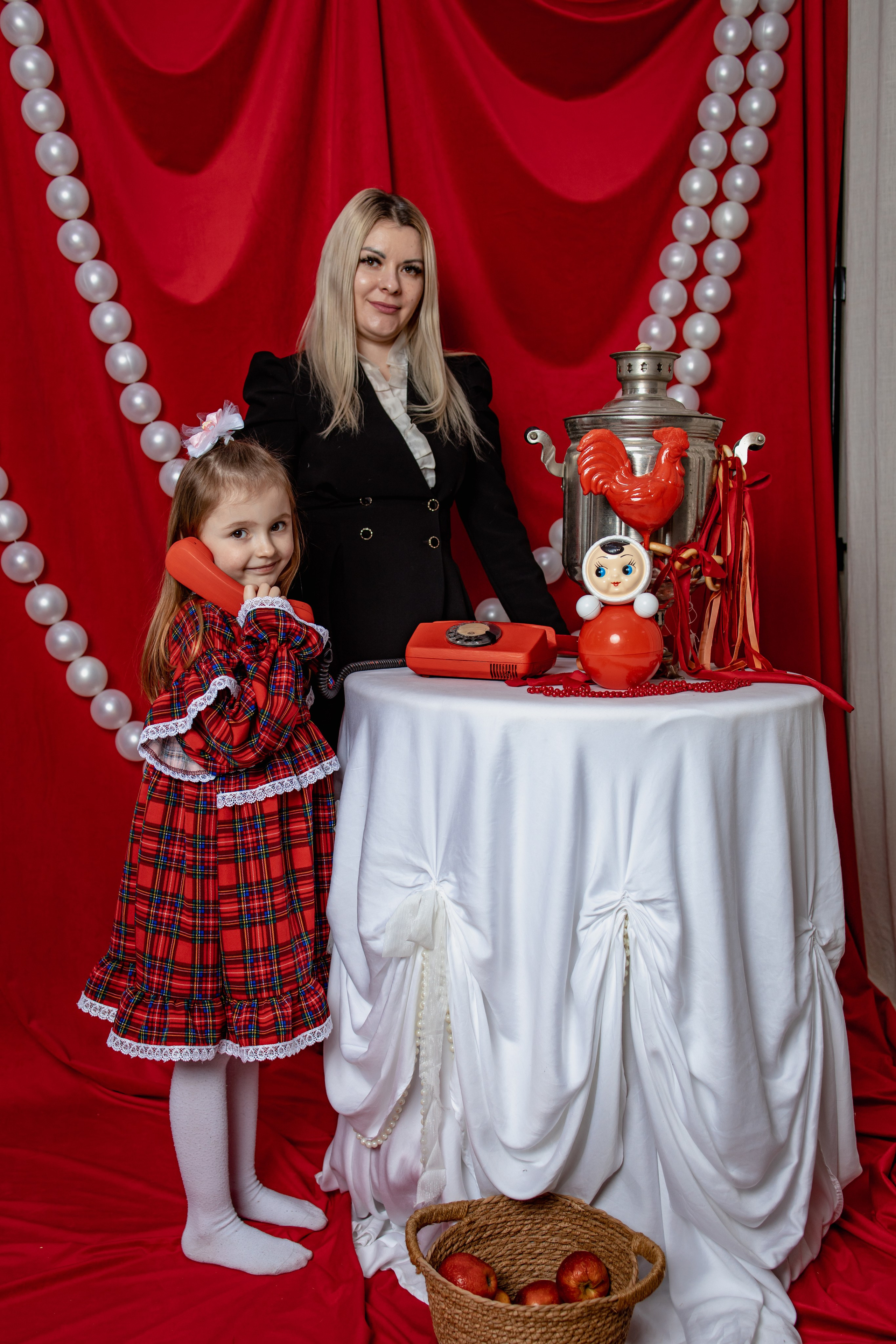 Семейная фотосессия (Весна в студии). Свадебный фотограф Краснодар Инна Кириенко