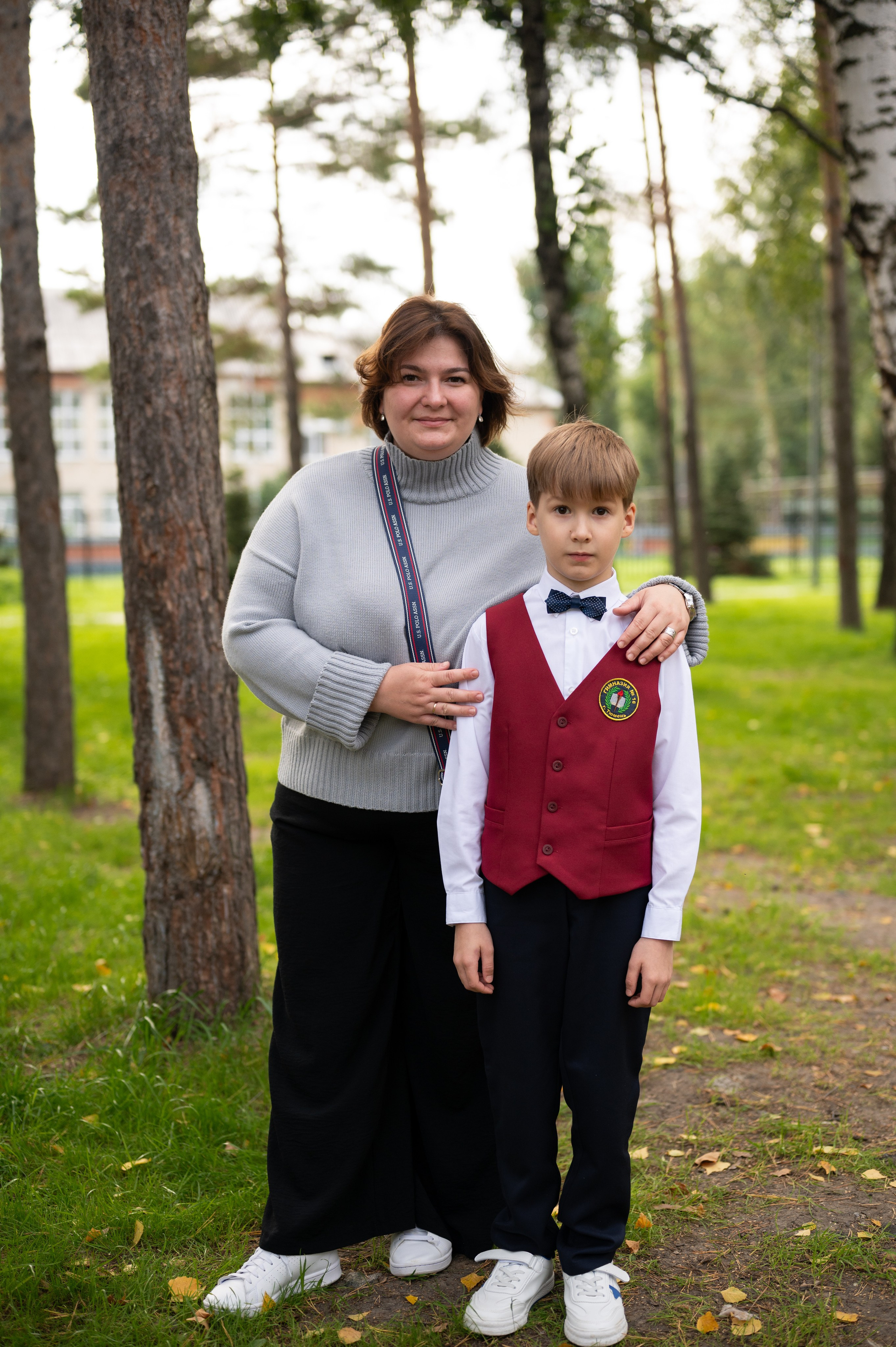 1 сентября 16 гимназия 2 класс (линейка + в классе+ на улице). Фотограф новорожденных, семейный детский в Тюмени Татьяна Морозова