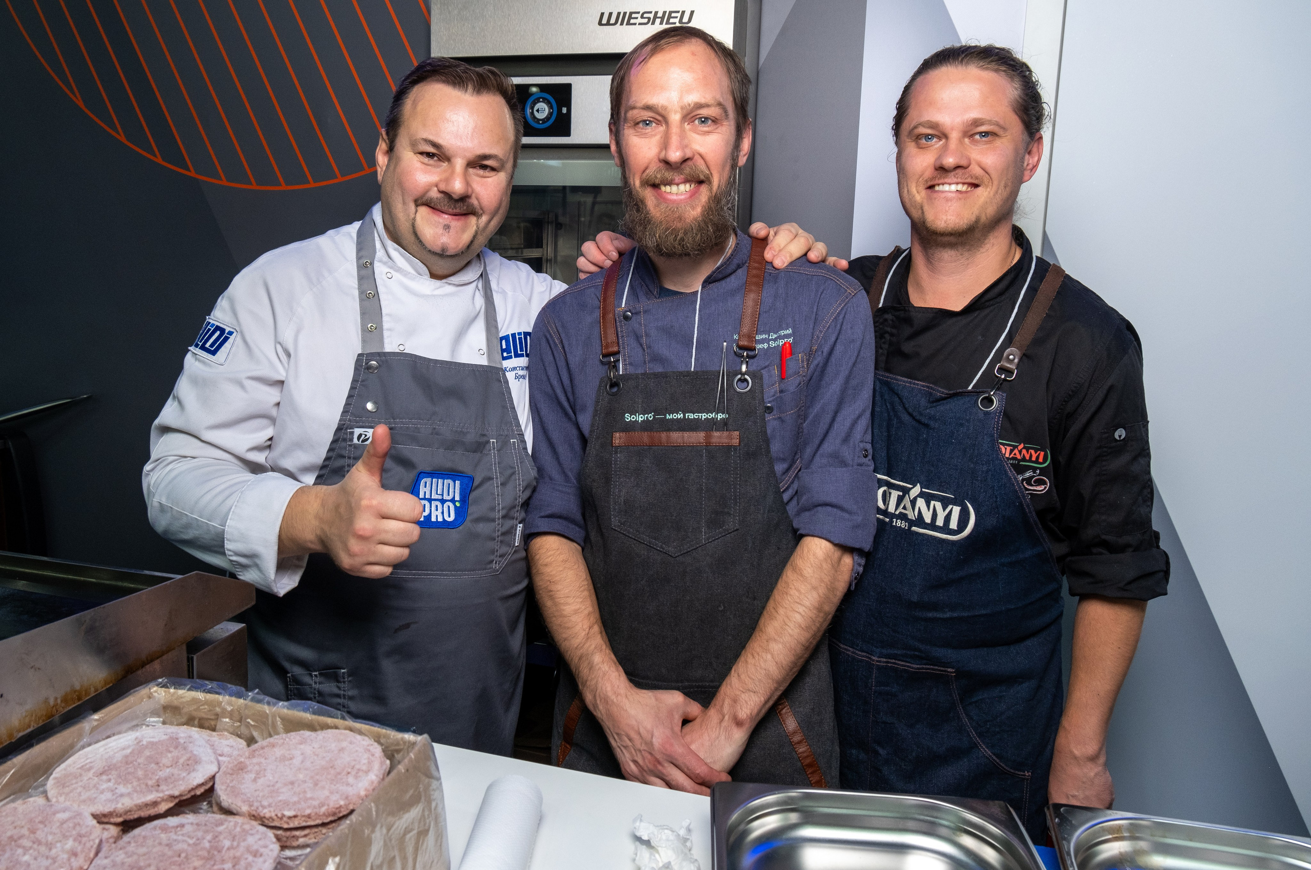 Фотосъемка мероприятий  в Москве и московской области. Профессиональный фотограф в Москве — Максим Дьяконов