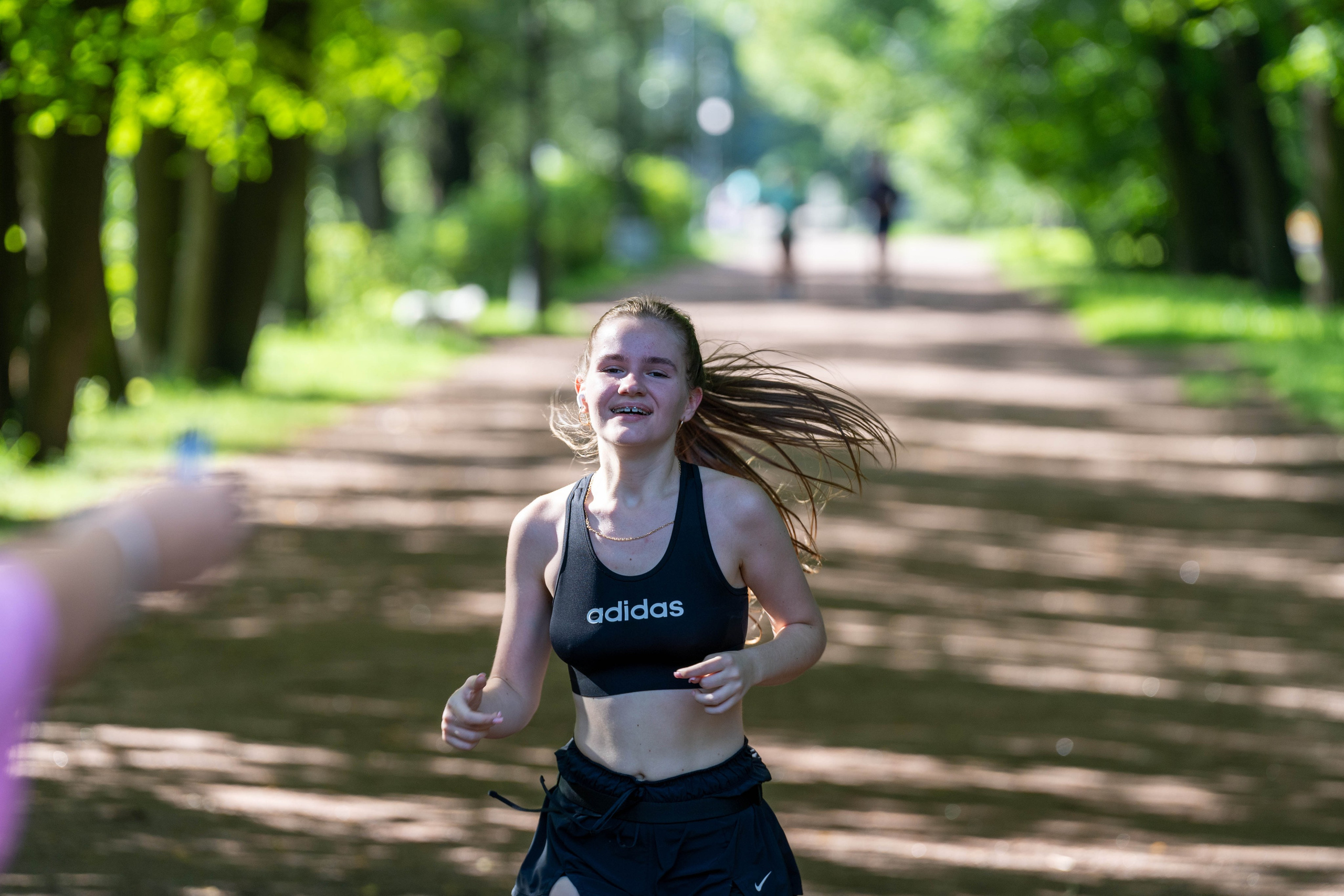 Спортивный фотограф Санкт-Петербург запечатлел бегунью на «5 вёрст»