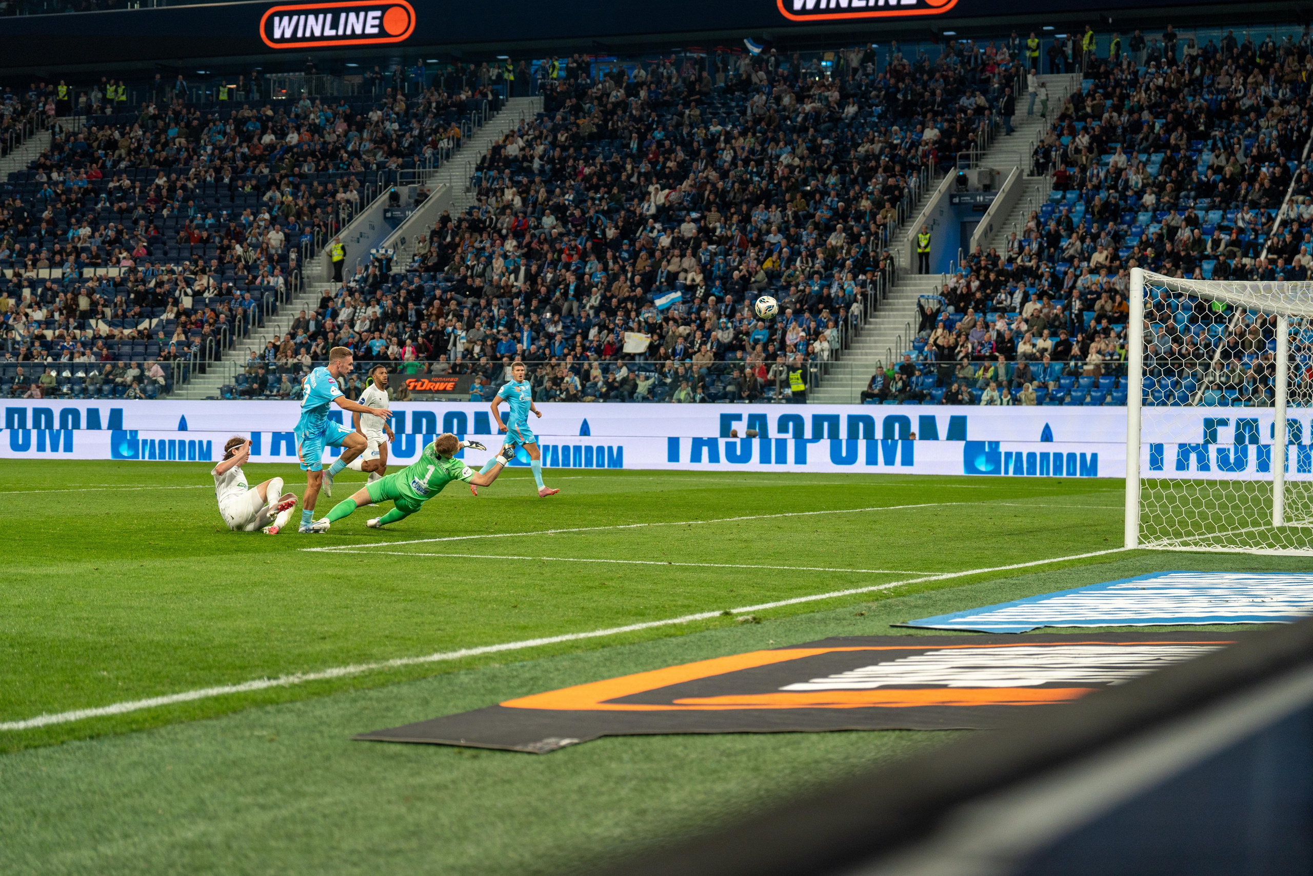 Забитый гол Зенита на Газпром Арене – спортивный фотограф Санкт-Петербург