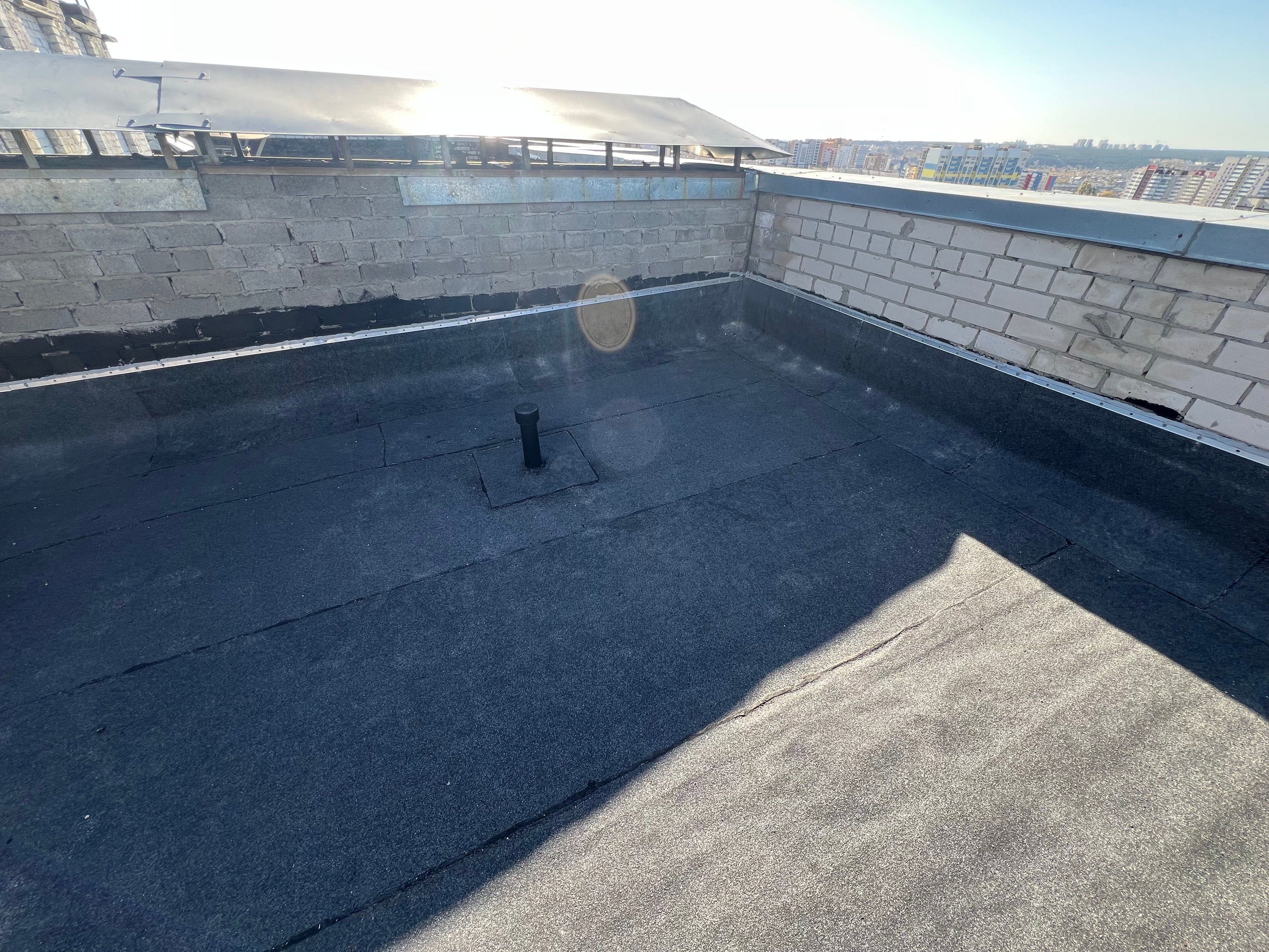 ТСЖ Строителей 33 Монтаж наплавляемой кровли