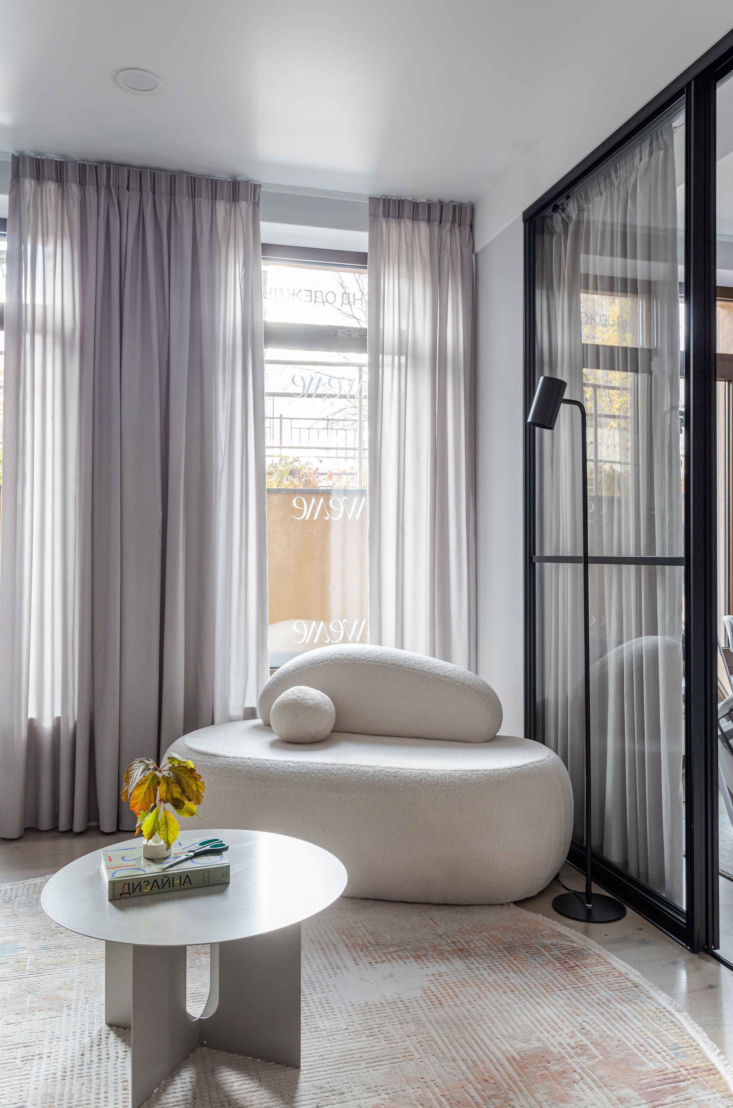 Шоурум магазина одежды WEME (136 м²). Елена Жукова. Архитектура, дизайн и ремонт