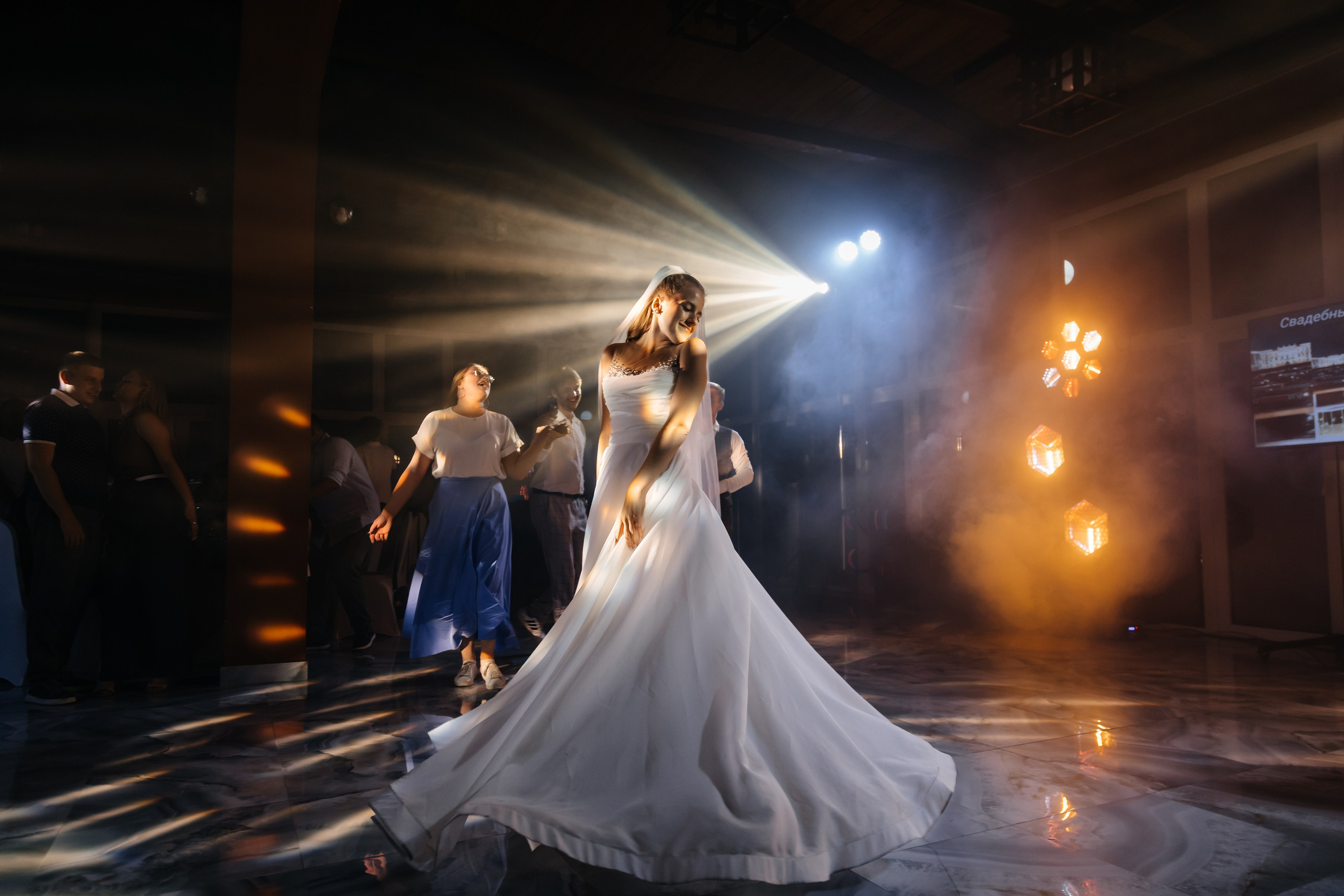 Анонс свадьбы Юлии и Александра. Свадебный фотограф в Крыму и Севастополе Ольга Баскакова