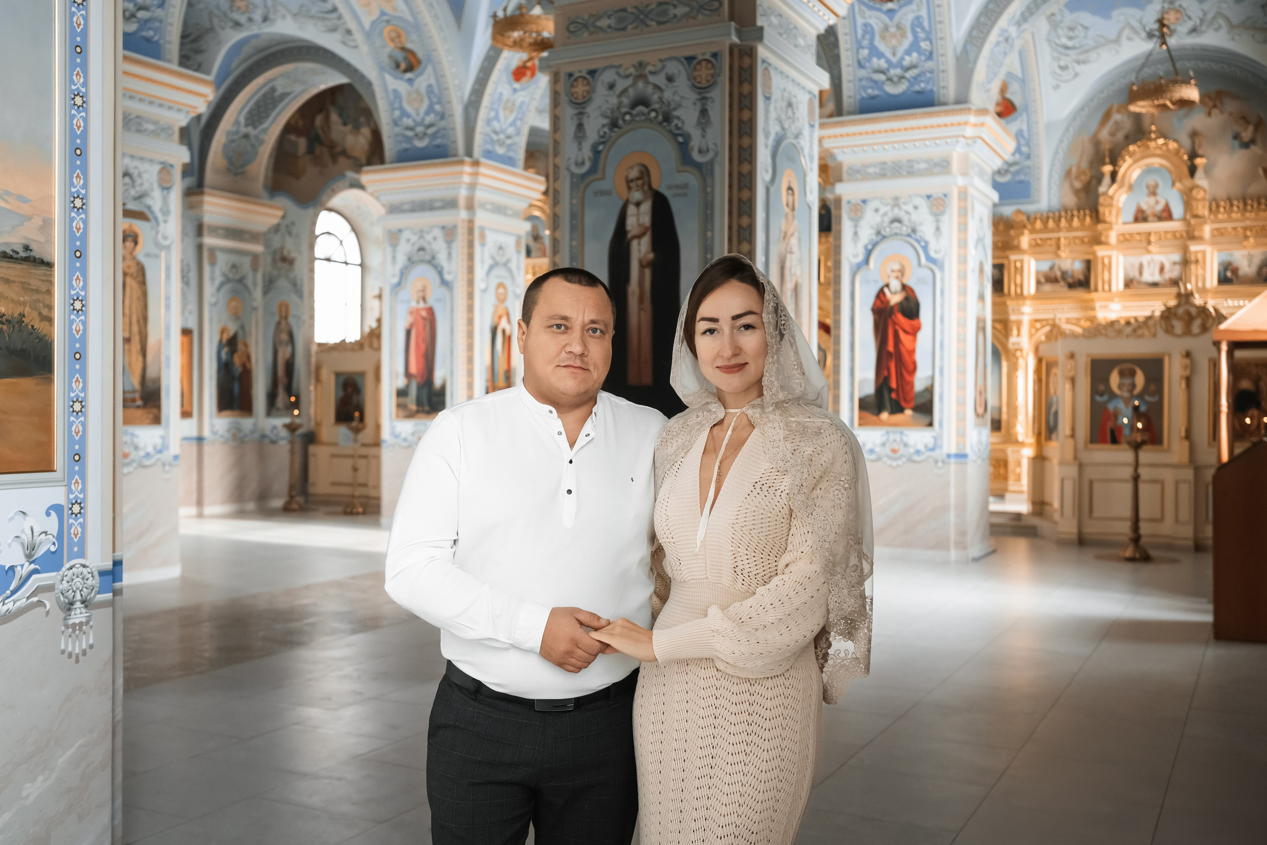 Венчание. Храм Введения во храм Пресвятой Богородицы. Церковный фотограф на Таинство Крещения и Венчания в Оренбурге и Оренбургской области Екатерина Белкина