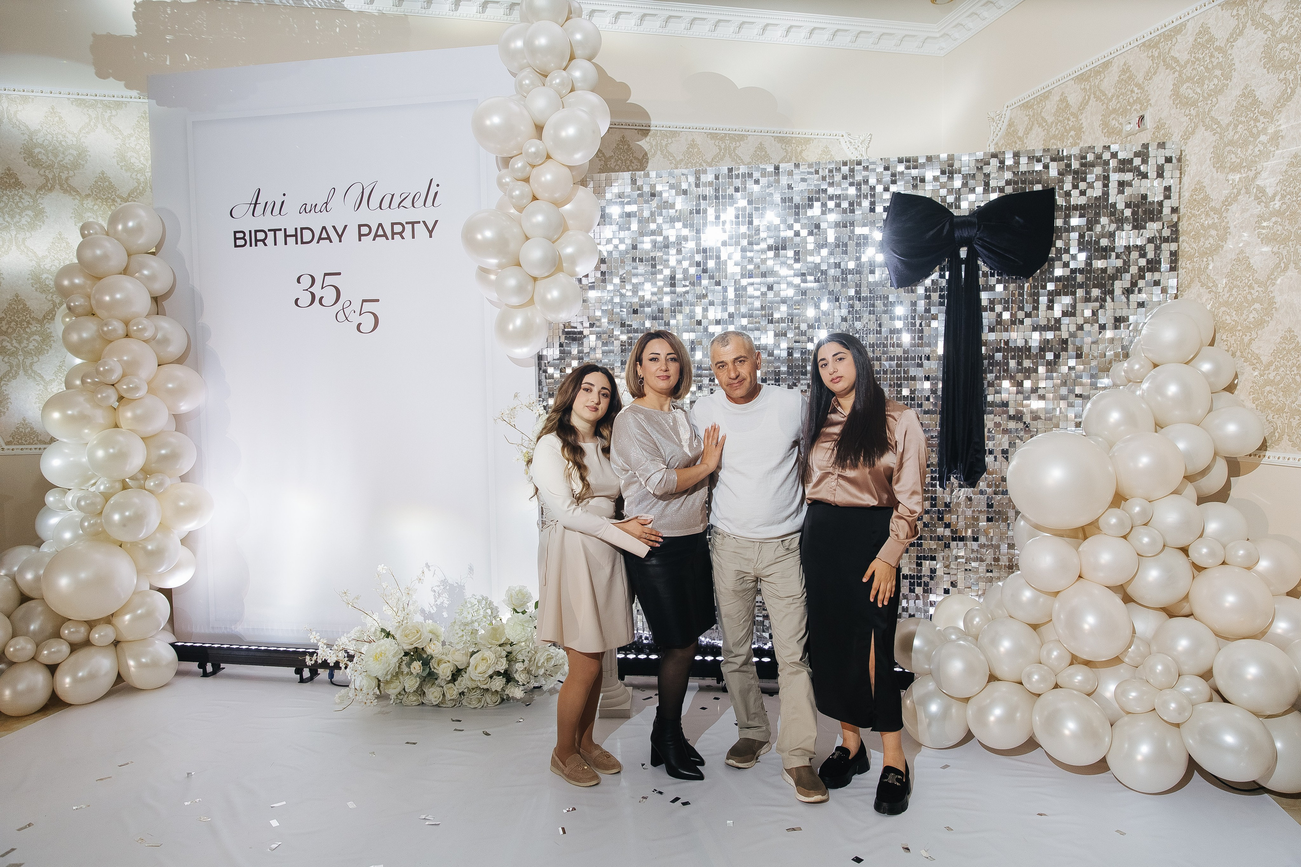 Ани и Назели. 35&5 День рождения, «Янтарь». Фотограф в Красноярске Надежда Воскресенская