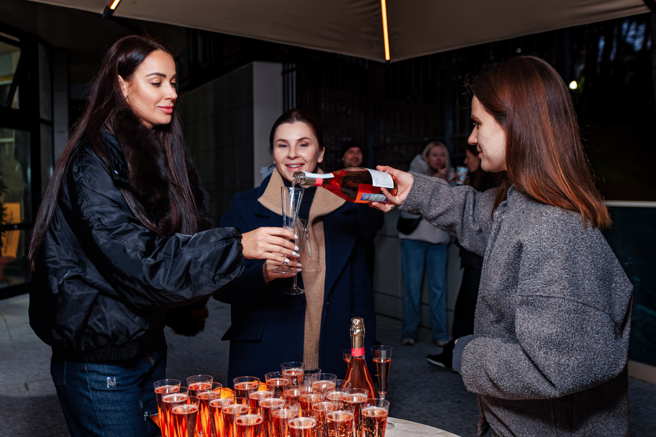 10 лет проекту «КОФЕДВИЖ» и открытие новой кофейни_Ялта_19.12.2025. Аминов Руслан | Фотограф