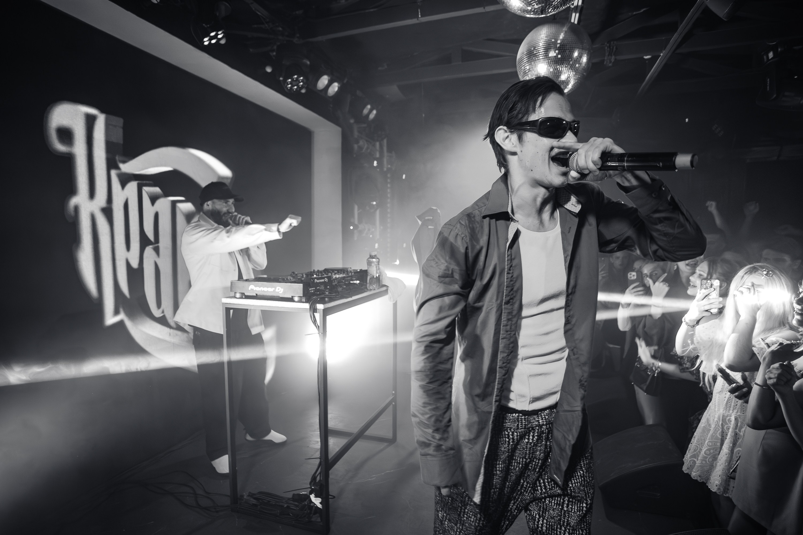 «КРАВЦ"_Чайка на пляже_Ялта_27.08.2025 г. Аминов Руслан | Фотограф