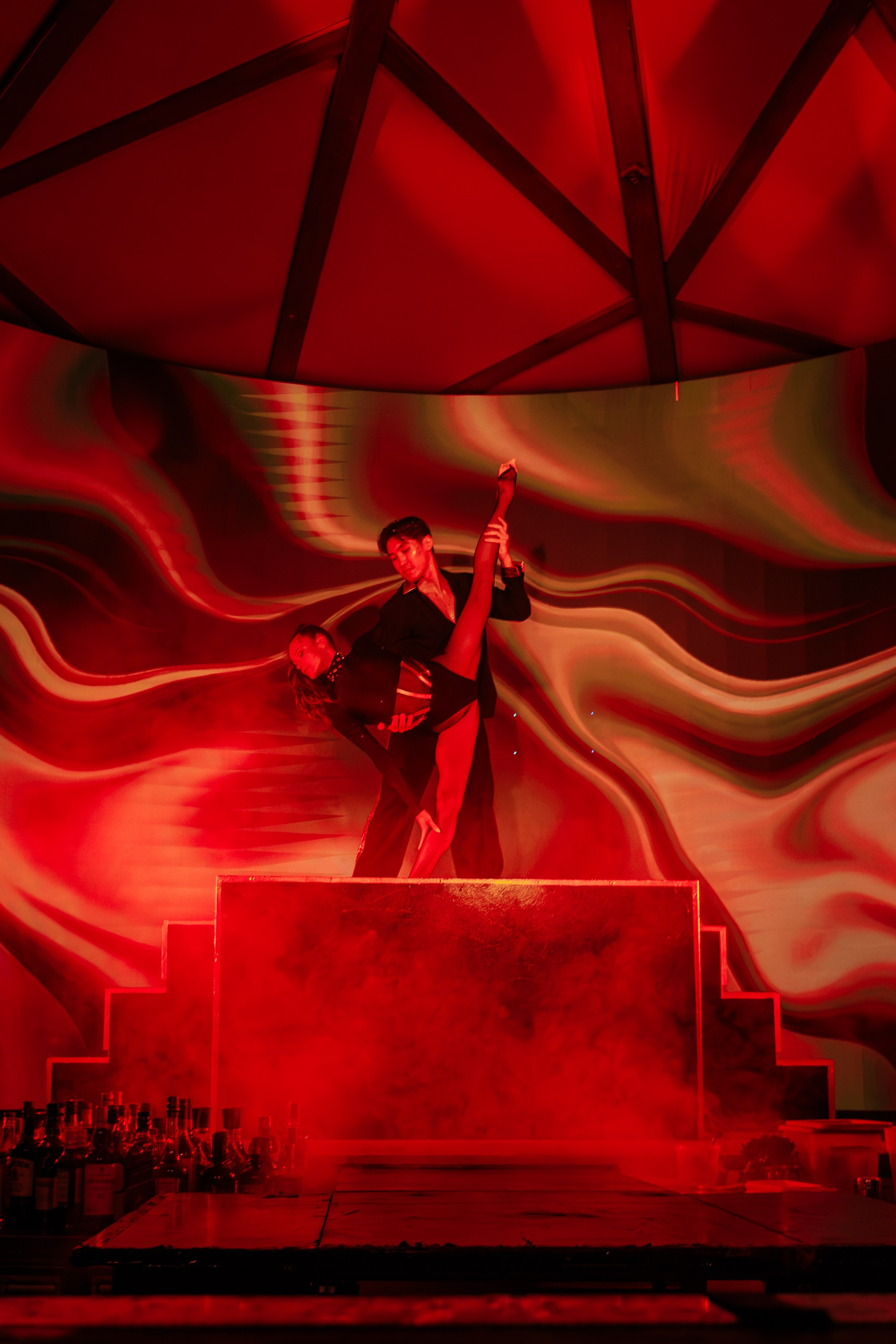 PTIZZA SHOW. Gold & Black in Ptizza Bar_Ялта_6.07.2025. Аминов Руслан | Фотограф