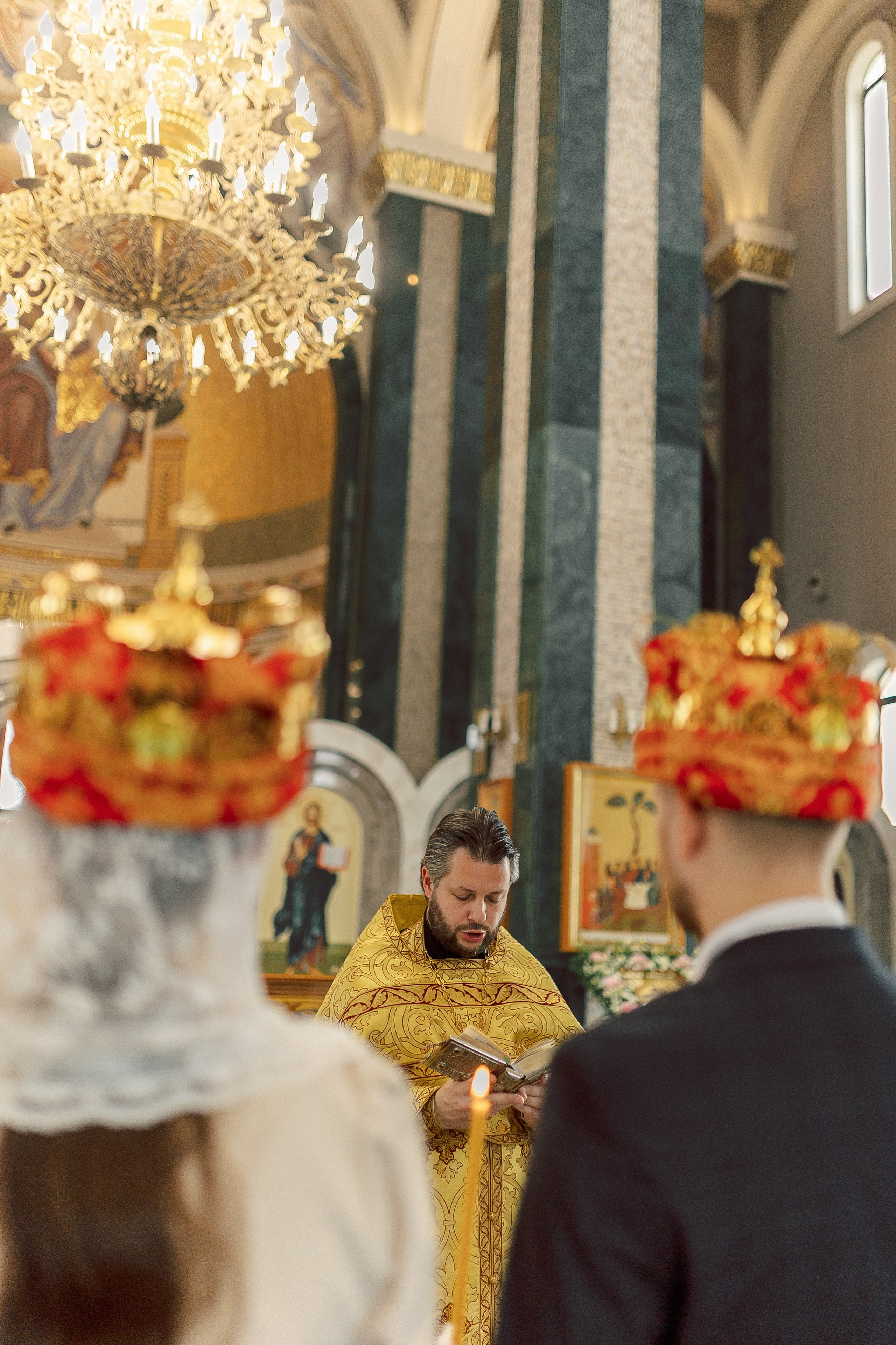 Венчание в храме Стефана Пермского. Семейный фотограф в Москве Анна Пожарская