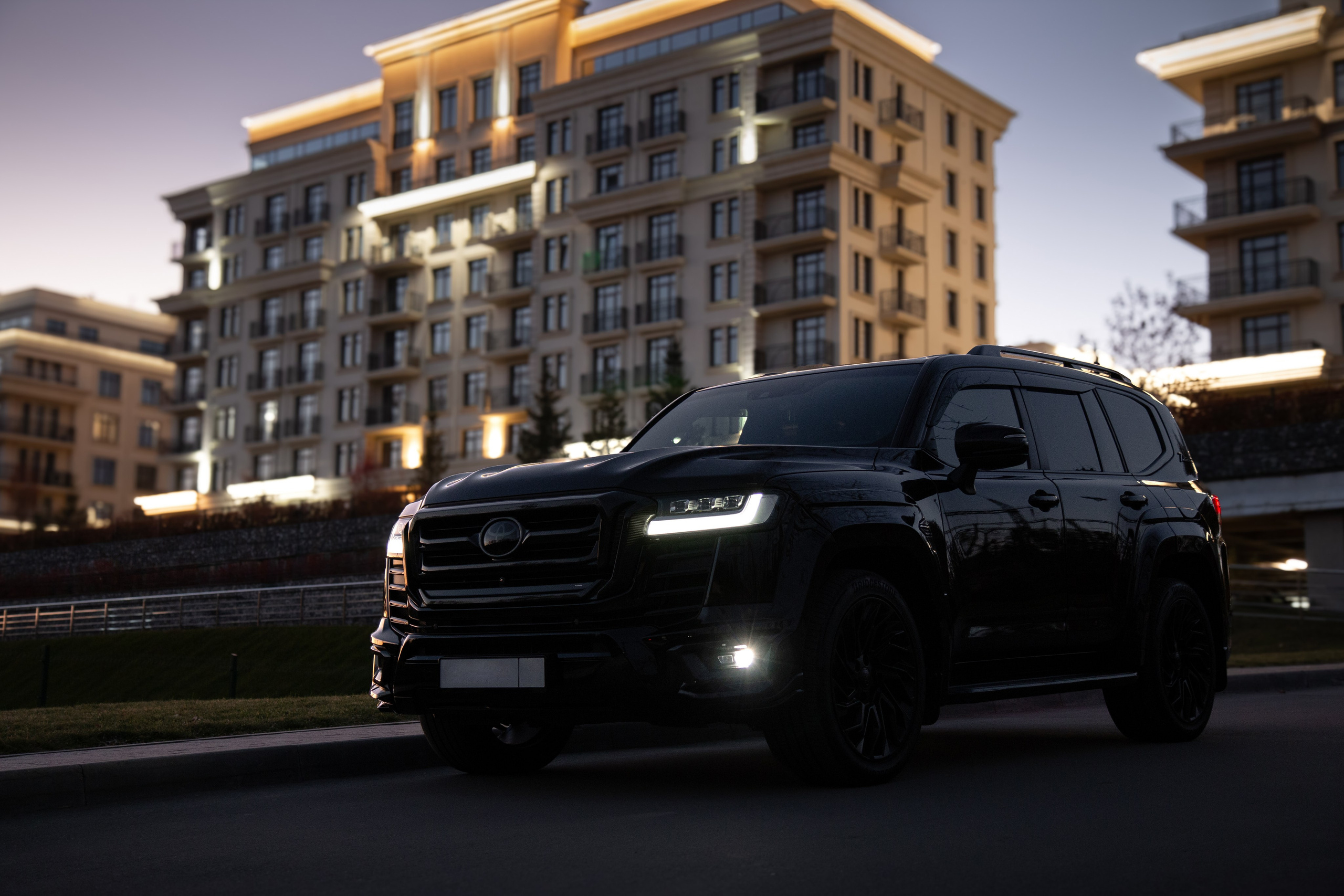 Toyota Land Cruiser 300. Автомобильный фотограф и видеограф в Новосибирске|Александра Косухина