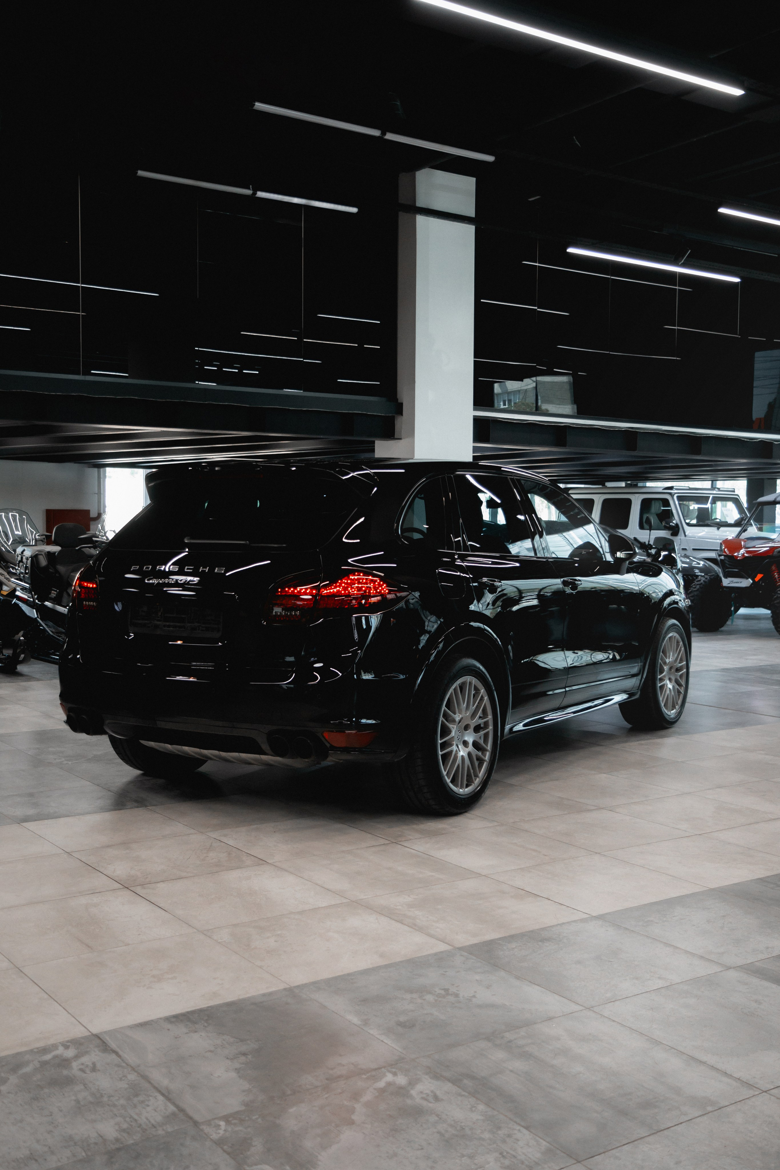Porsche Cayenne. Автомобильный фотограф и видеограф в Новосибирске|Александра Косухина