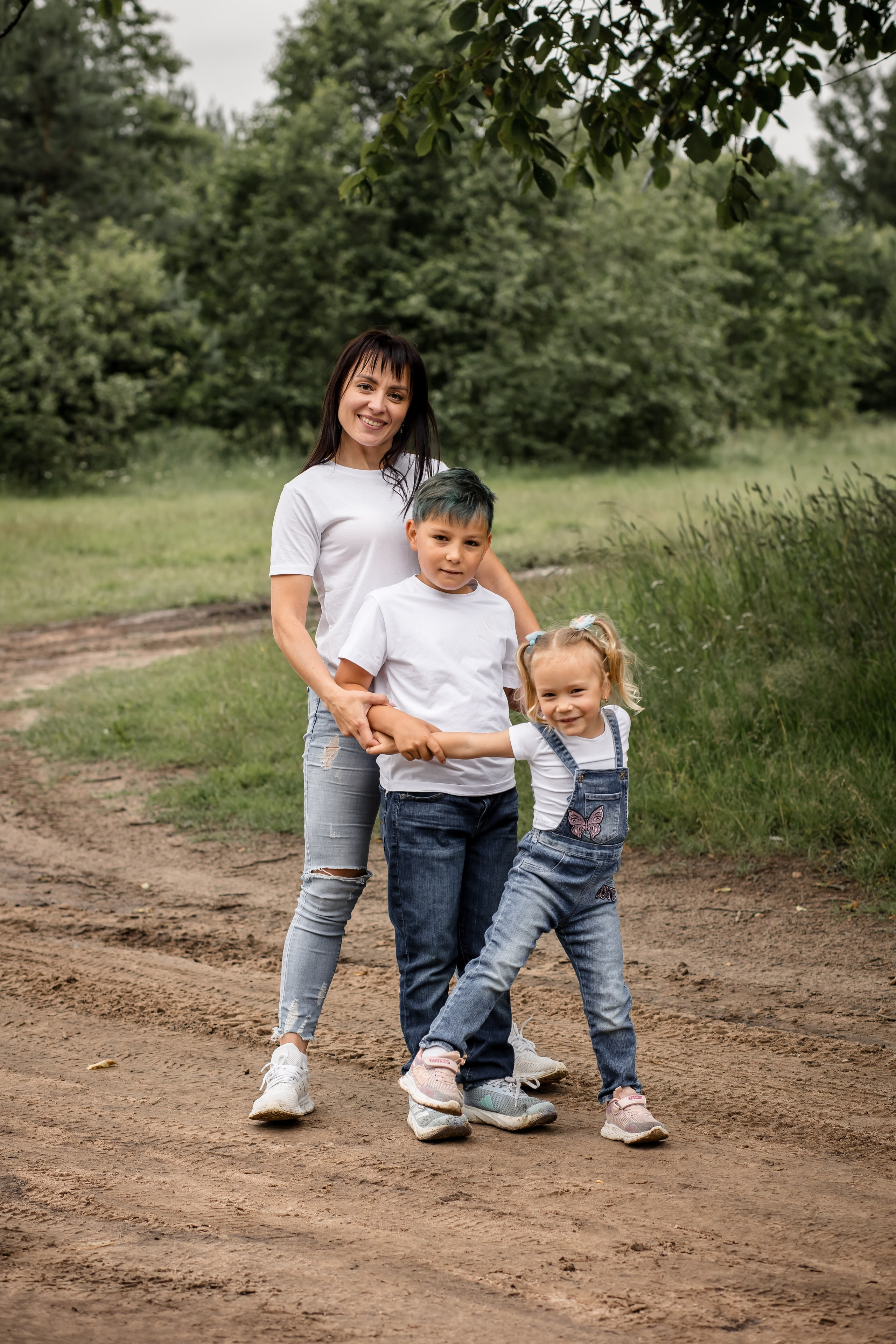 Катя с детками