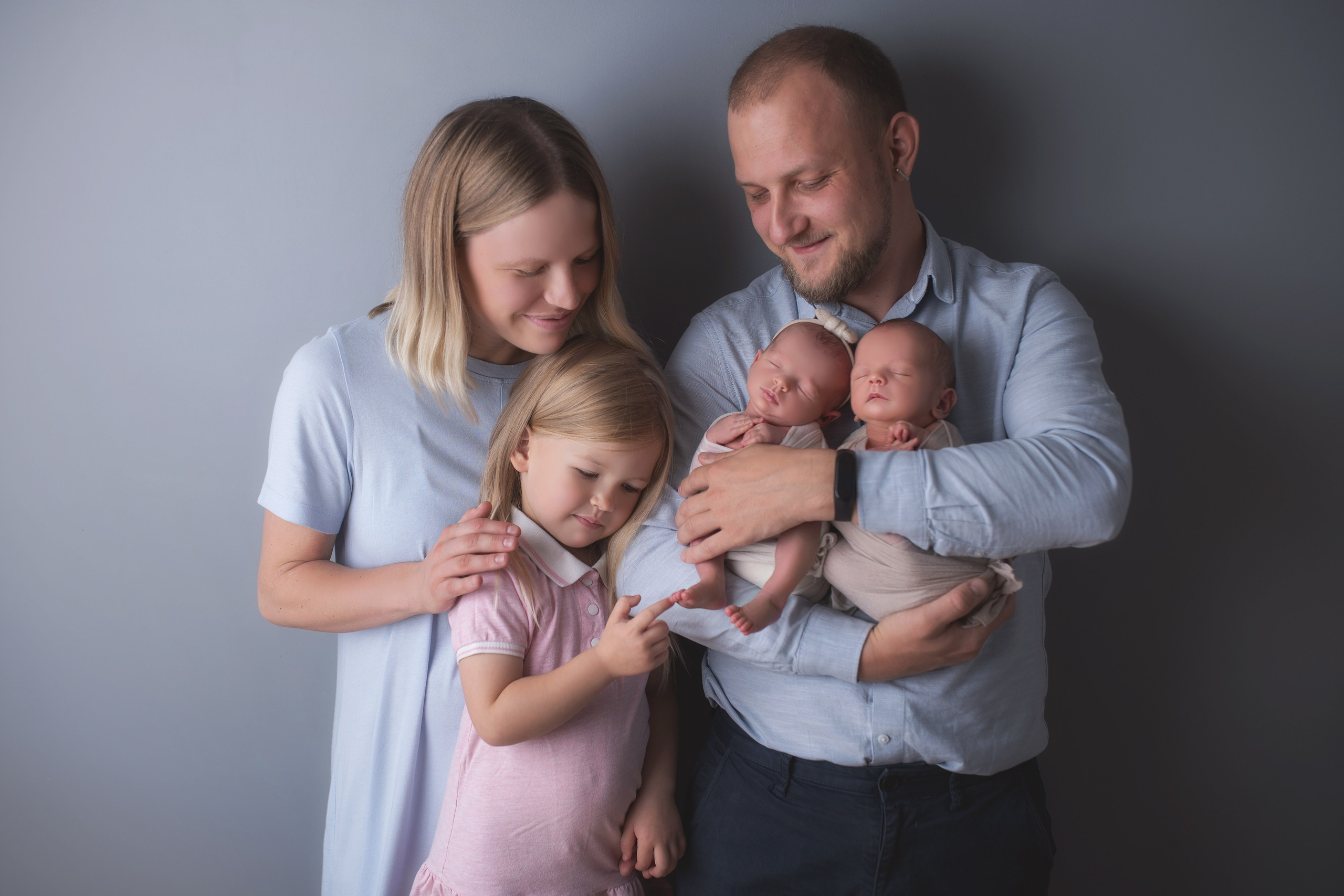 Двойня. Кобякова Мария. Фотограф новорождённых и детей до года город ИРКУТСК