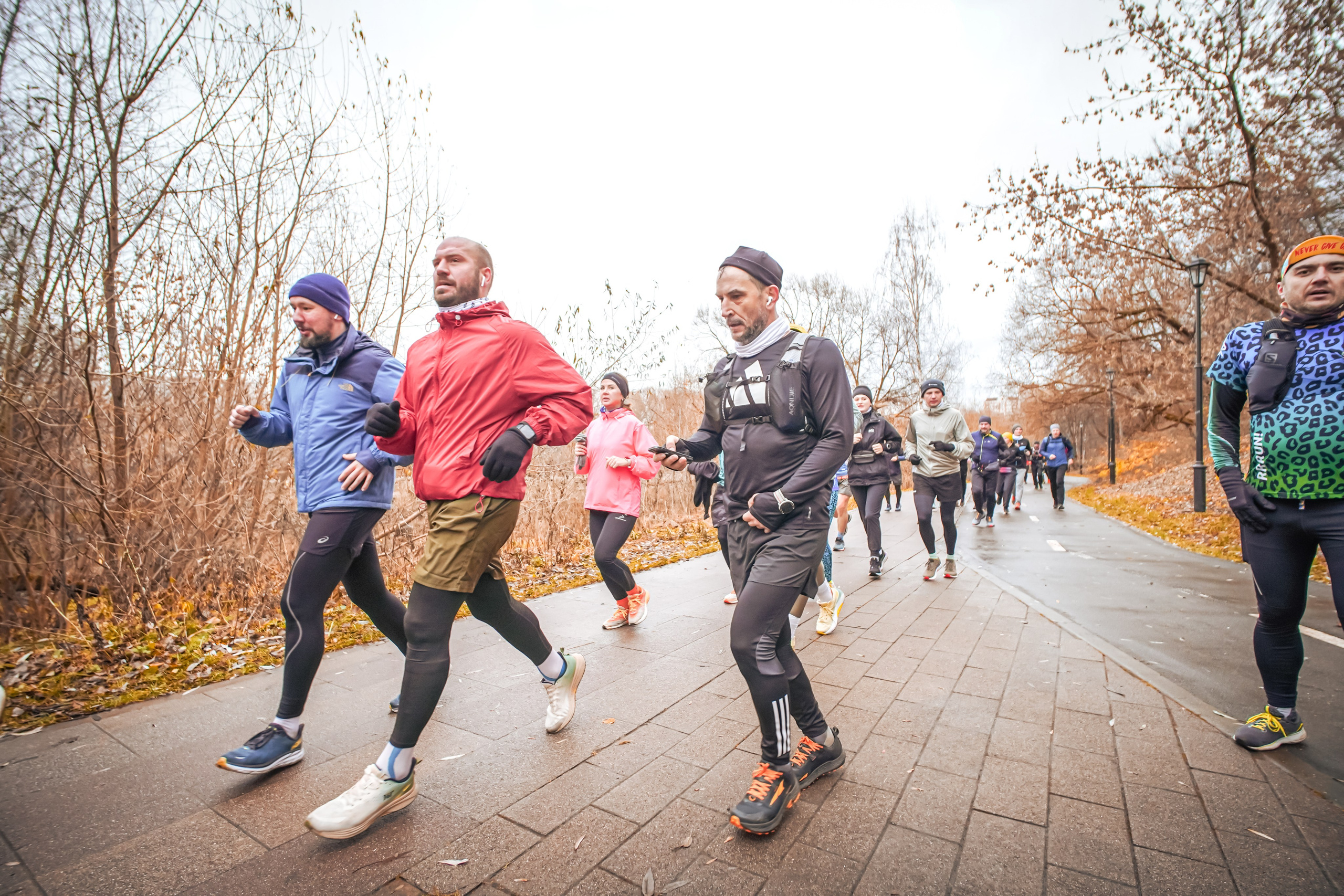 #марафонудома #яuzarun 2024 2-я петля, группа 6:30. Роман Капилюшов. Бег. Фото. Видео. г. Люберцы