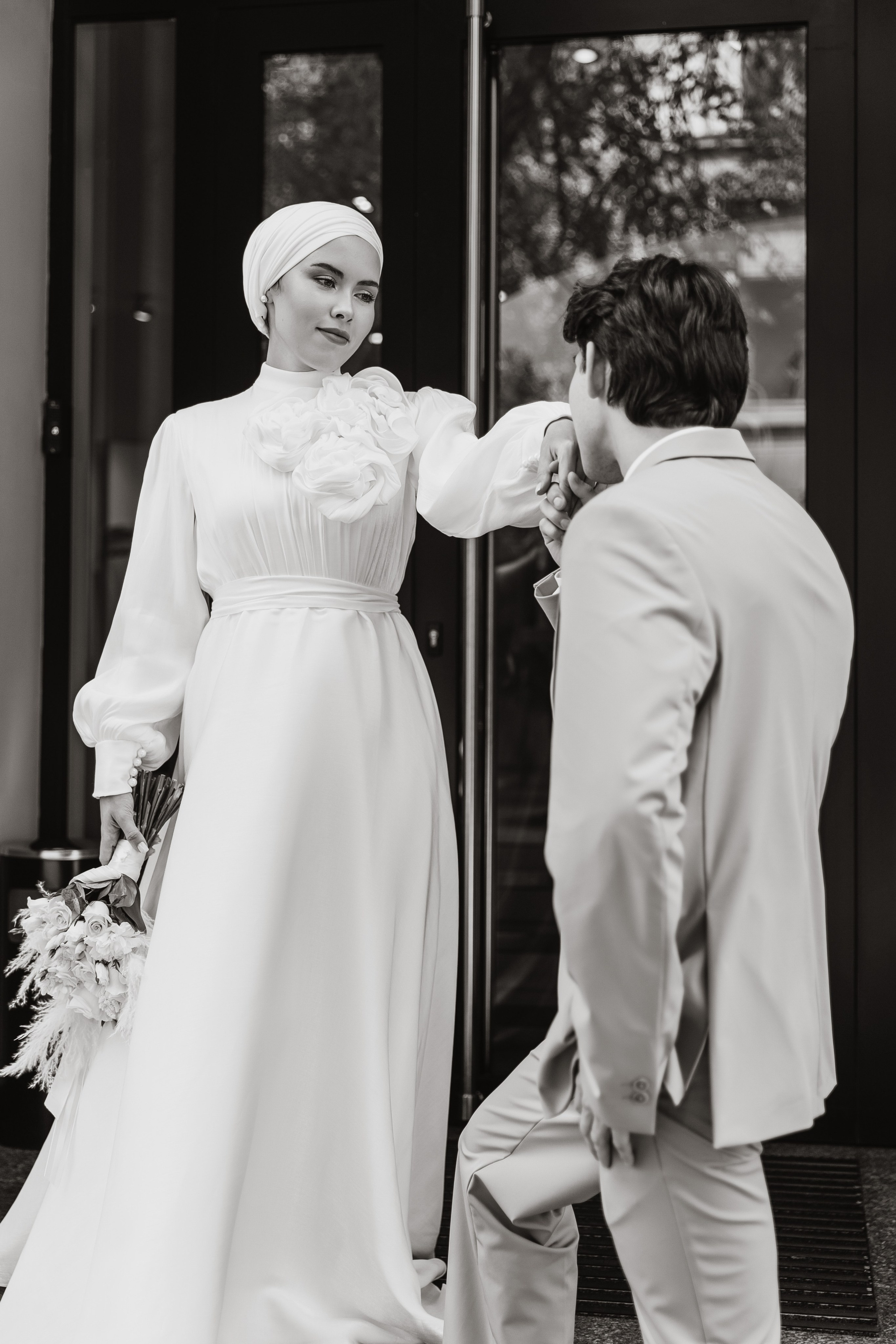 Атмосферная фотосъемка никаха в Казани, улица Малая Красная