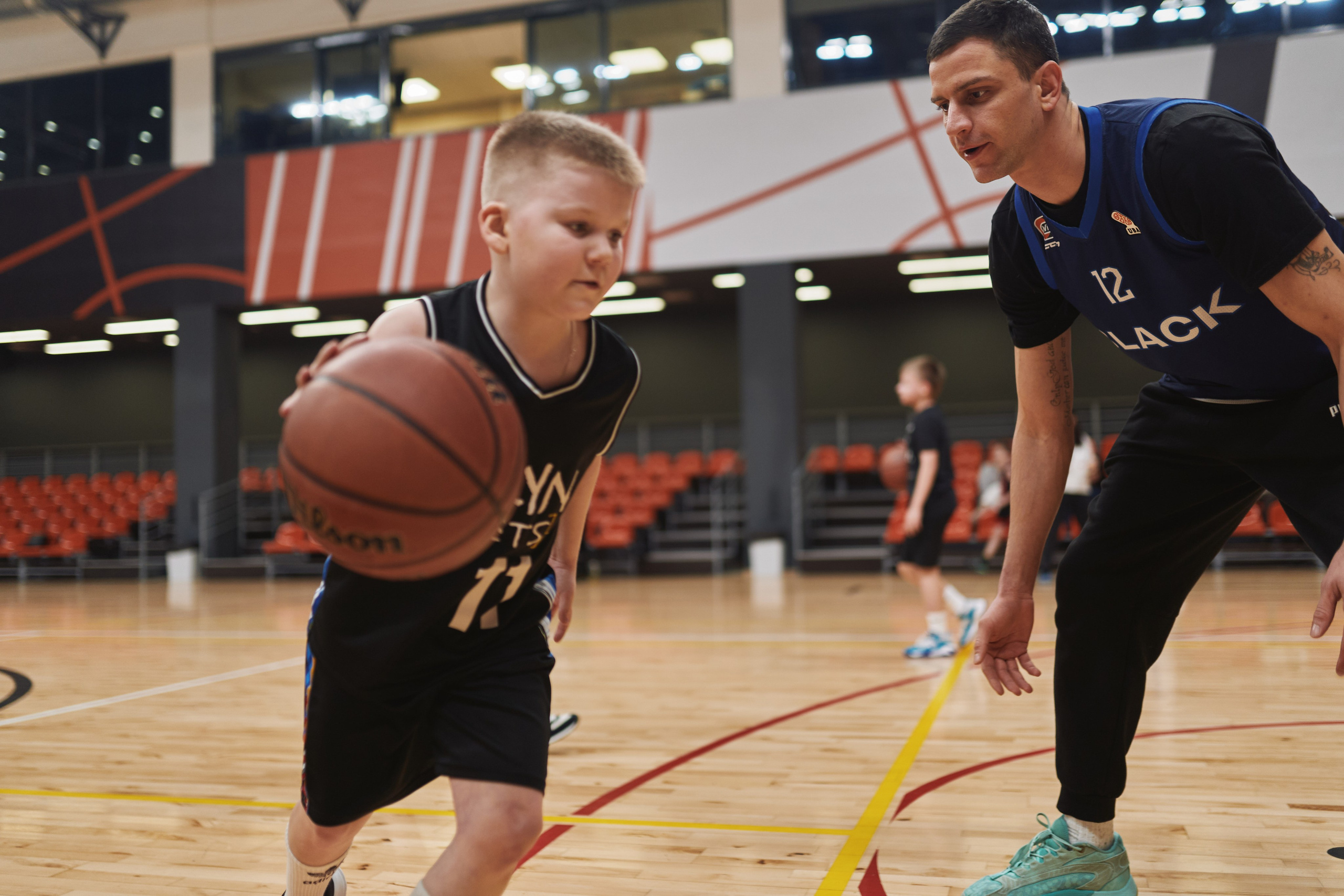 Новогодний баскетбол 2025. Детская лига. Евгений Бреча. Коммерческий и бэкстейдж фотограф в Москве